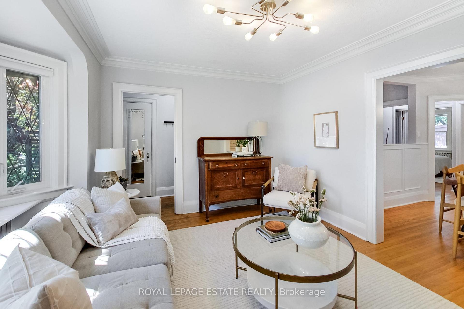Photo 5 of 64 Wildwood Crescent, Toronto, Woodbine Corridor — HOMEH