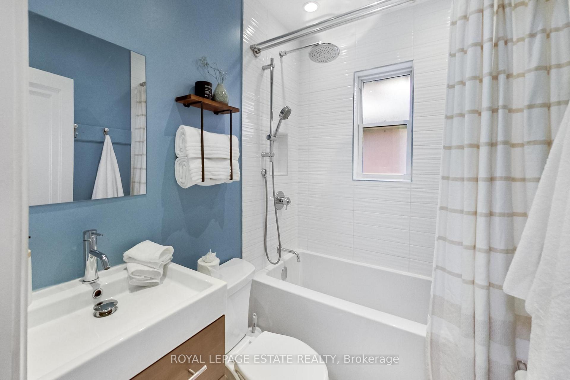 Photo 13 of 64 Wildwood Crescent, Toronto, Woodbine Corridor — HOMEH