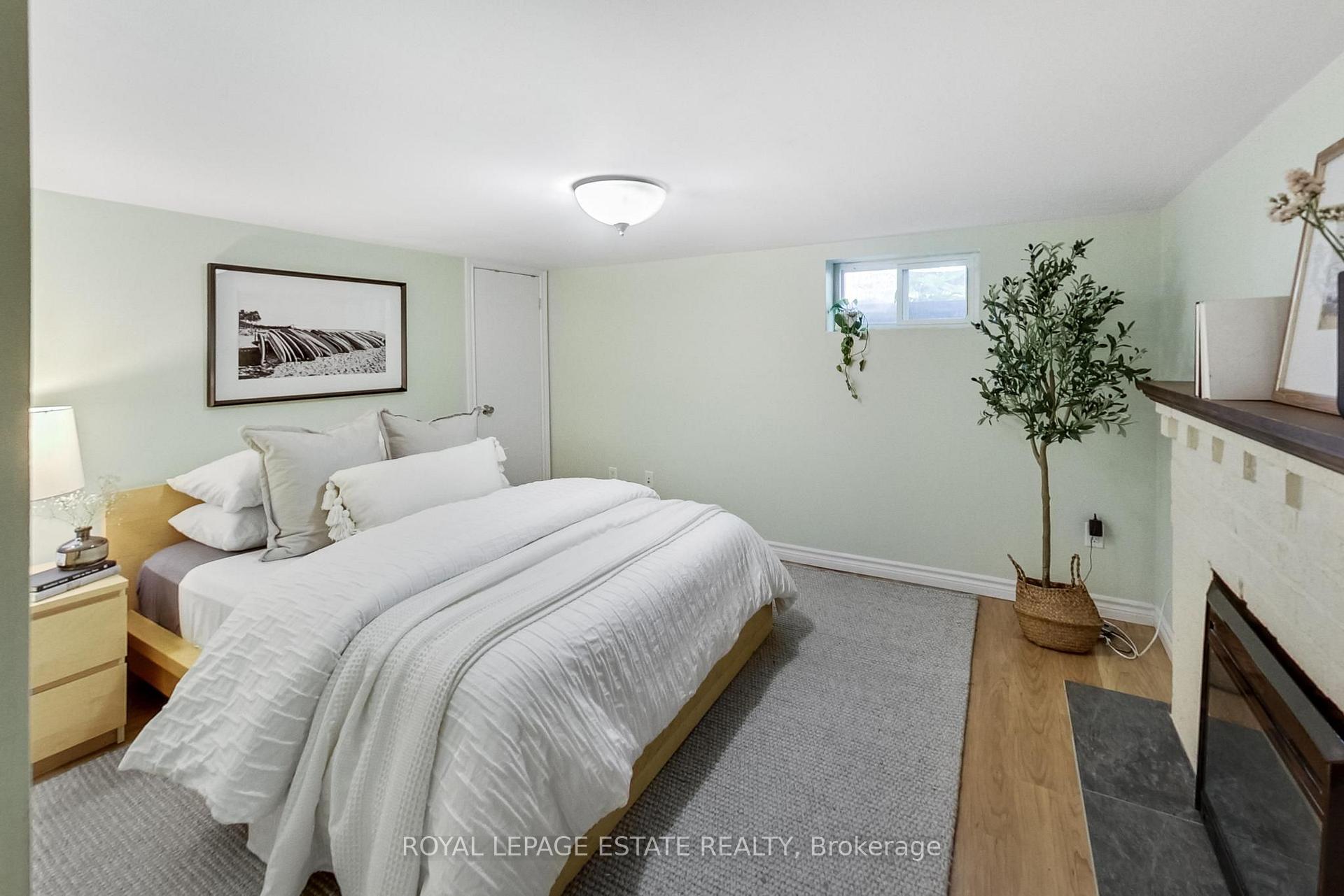 Photo 16 of 64 Wildwood Crescent, Toronto, Woodbine Corridor — HOMEH