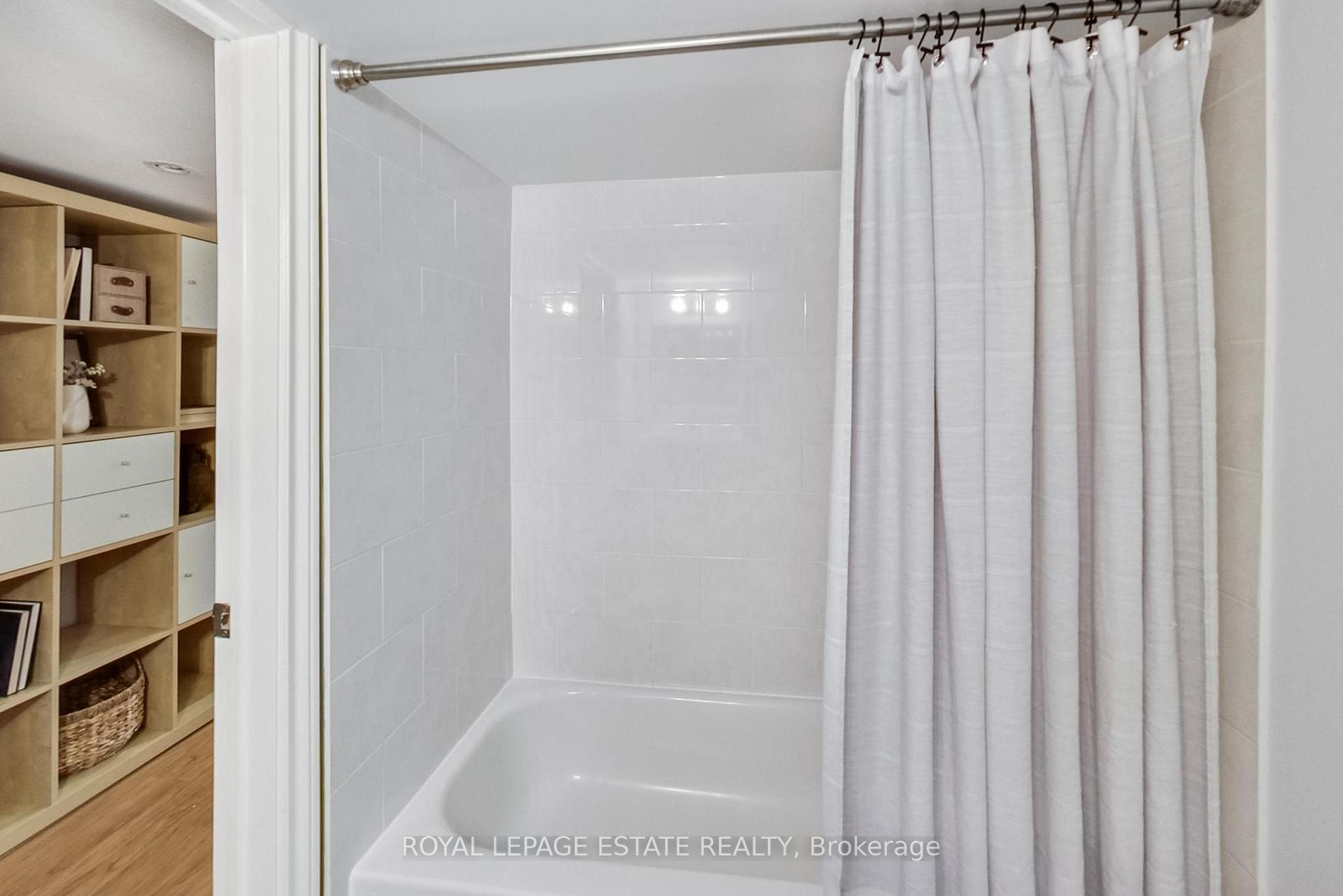 Photo 18 of 64 Wildwood Crescent, Toronto, Woodbine Corridor — HOMEH