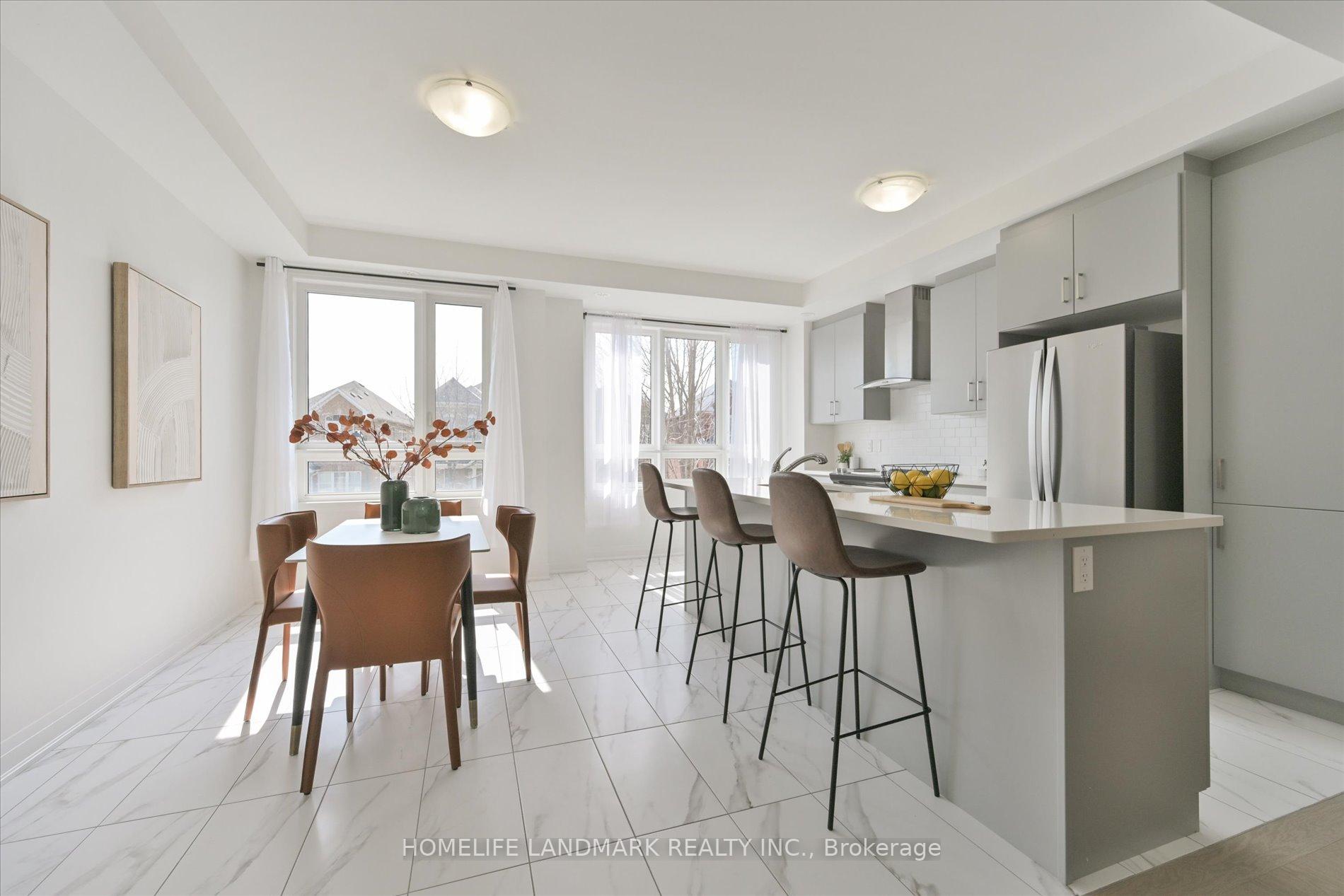 Photo 12 of 34 Carole Bell Way, Markham, Berczy — HOMEH