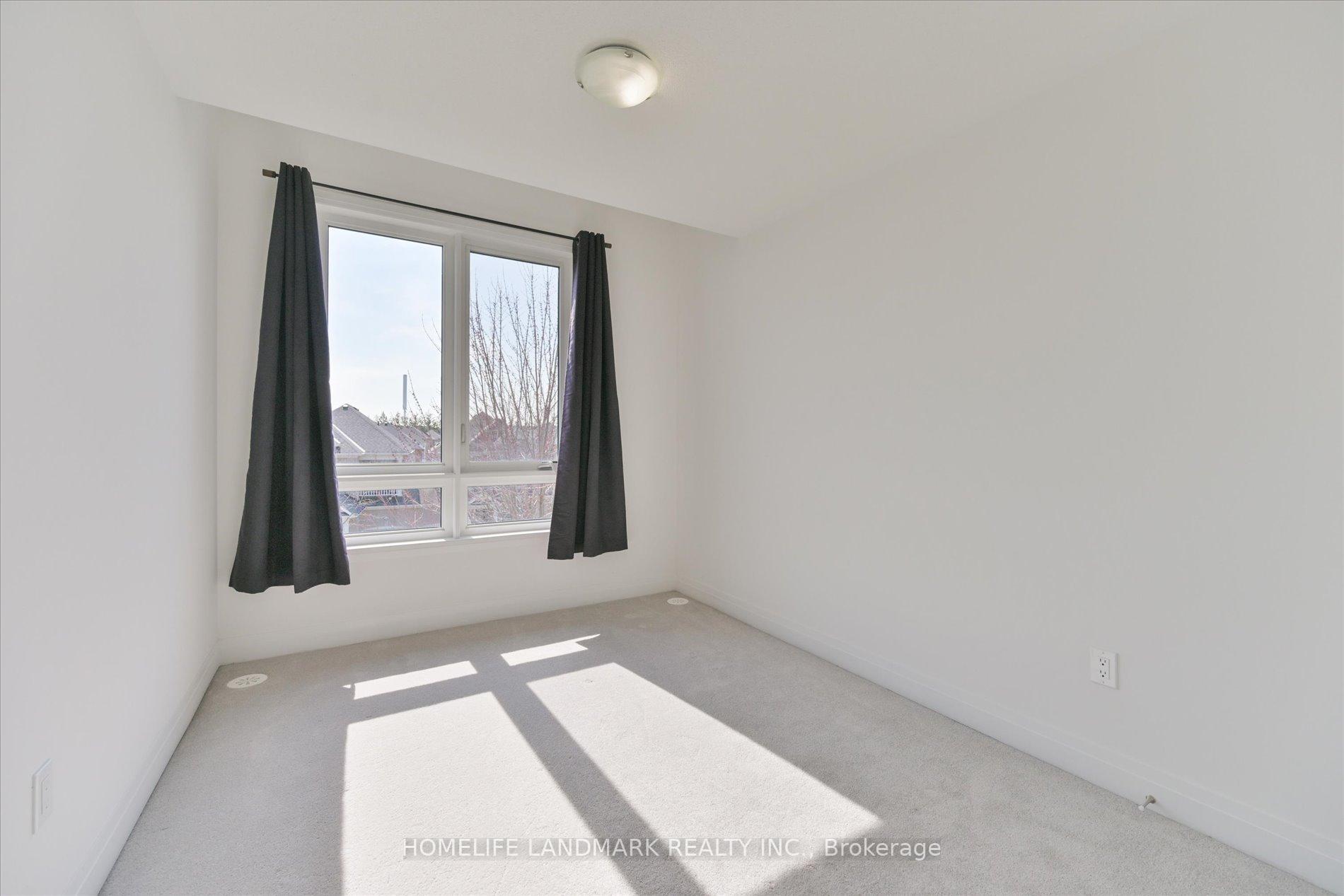 Photo 21 of 34 Carole Bell Way, Markham, Berczy — HOMEH