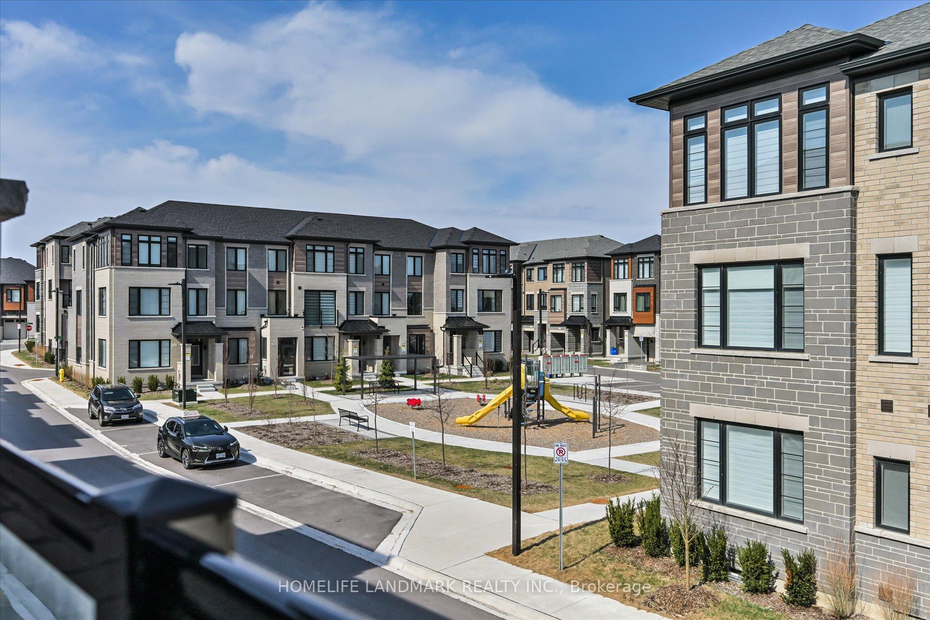Photo 27 of 34 Carole Bell Way, Markham, Berczy — HOMEH