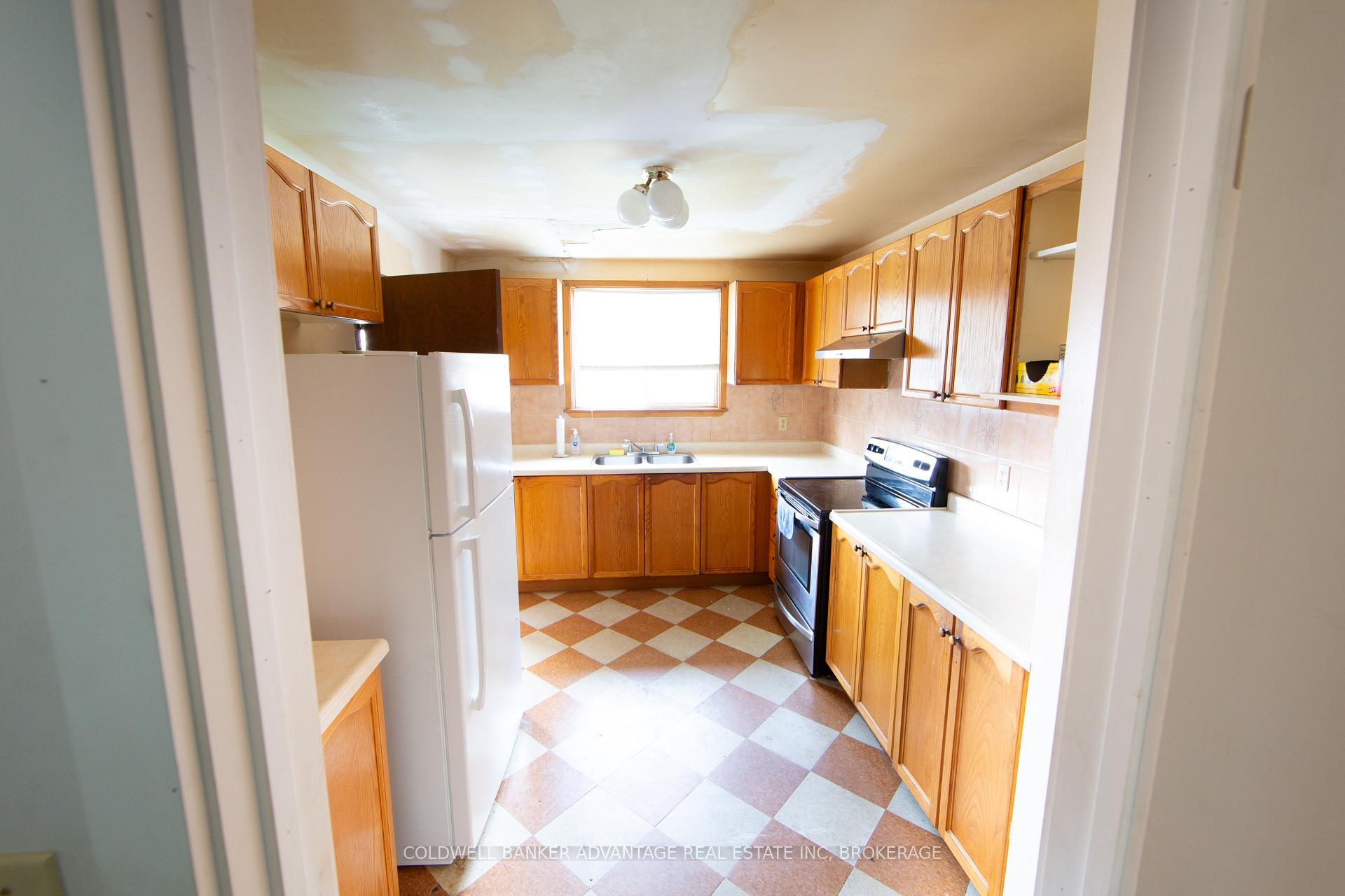 Photo 9 of 140 Commercial Street, Welland, Lincoln/Crowland — HOMEH