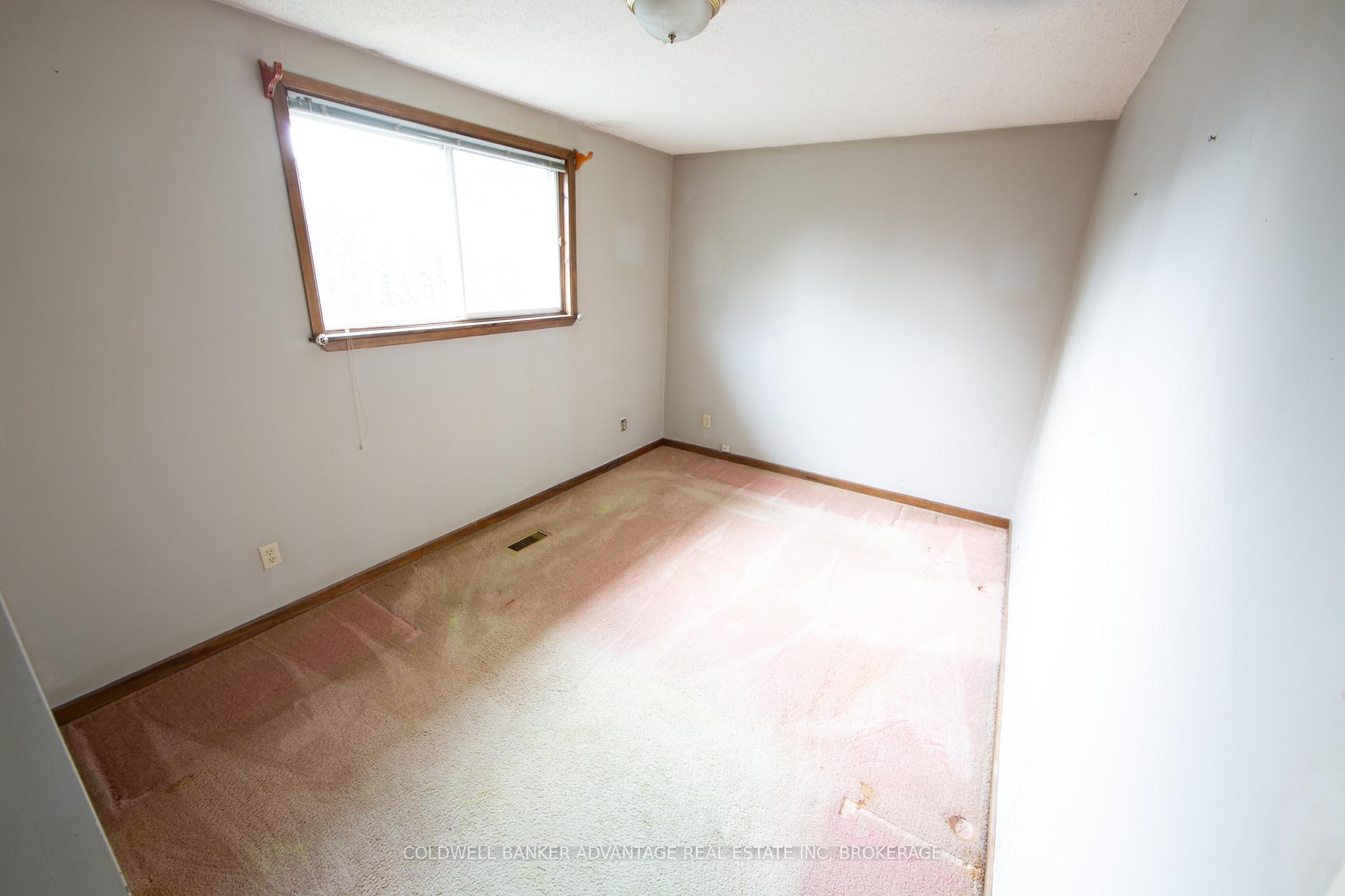 Photo 17 of 140 Commercial Street, Welland, Lincoln/Crowland — HOMEH