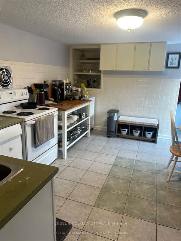 Photo 4 of Unit 2, 165 Patterson Avenue E, Ottawa, Glebe — HOMEH
