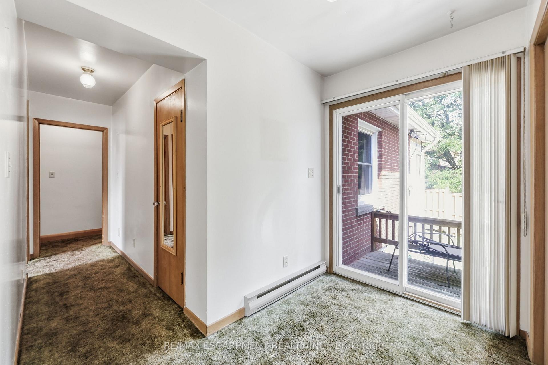 Photo 9 of 522 Enfield Road, Burlington, LaSalle — HOMEH