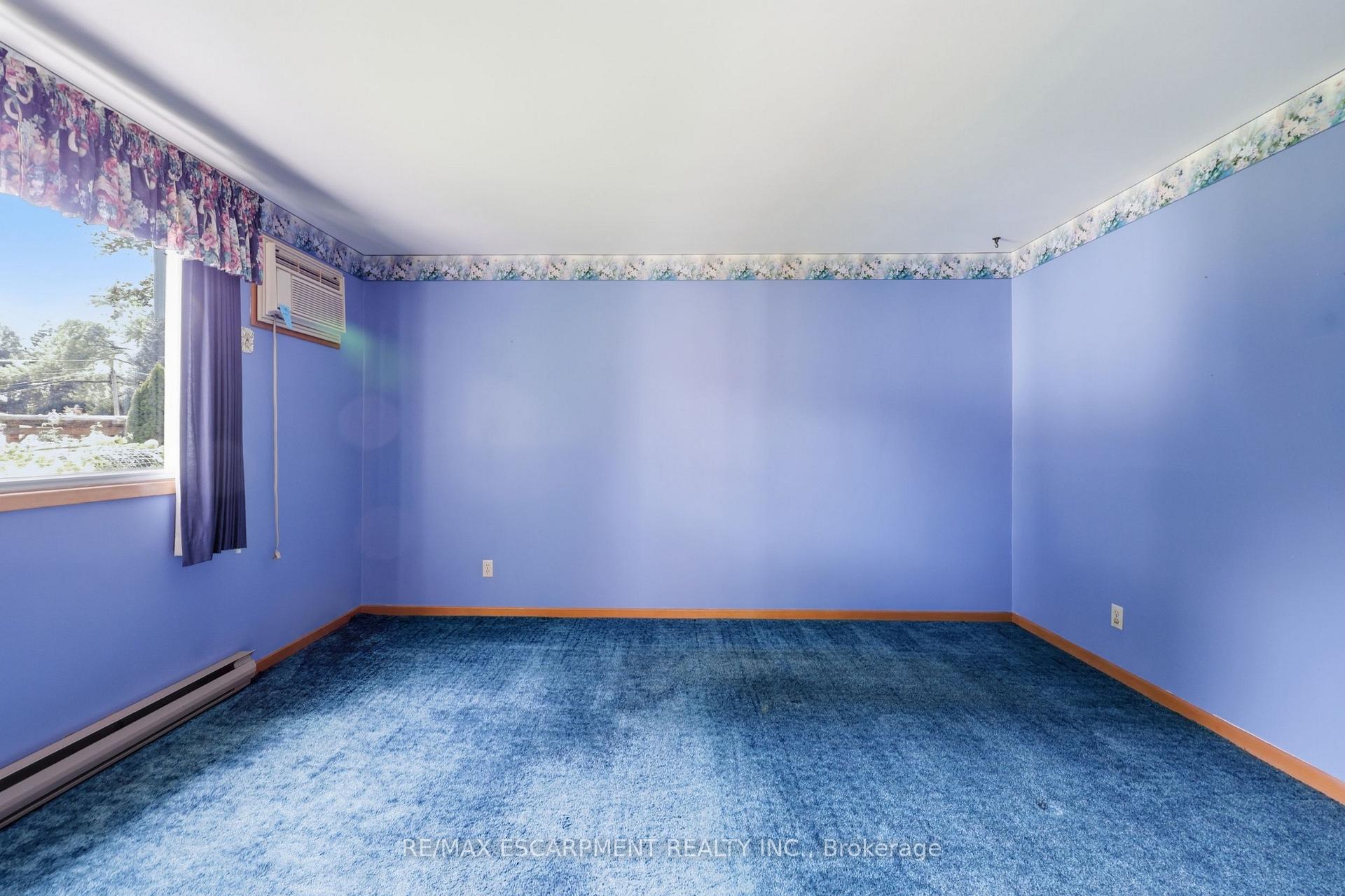 Photo 18 of 522 Enfield Road, Burlington, LaSalle — HOMEH