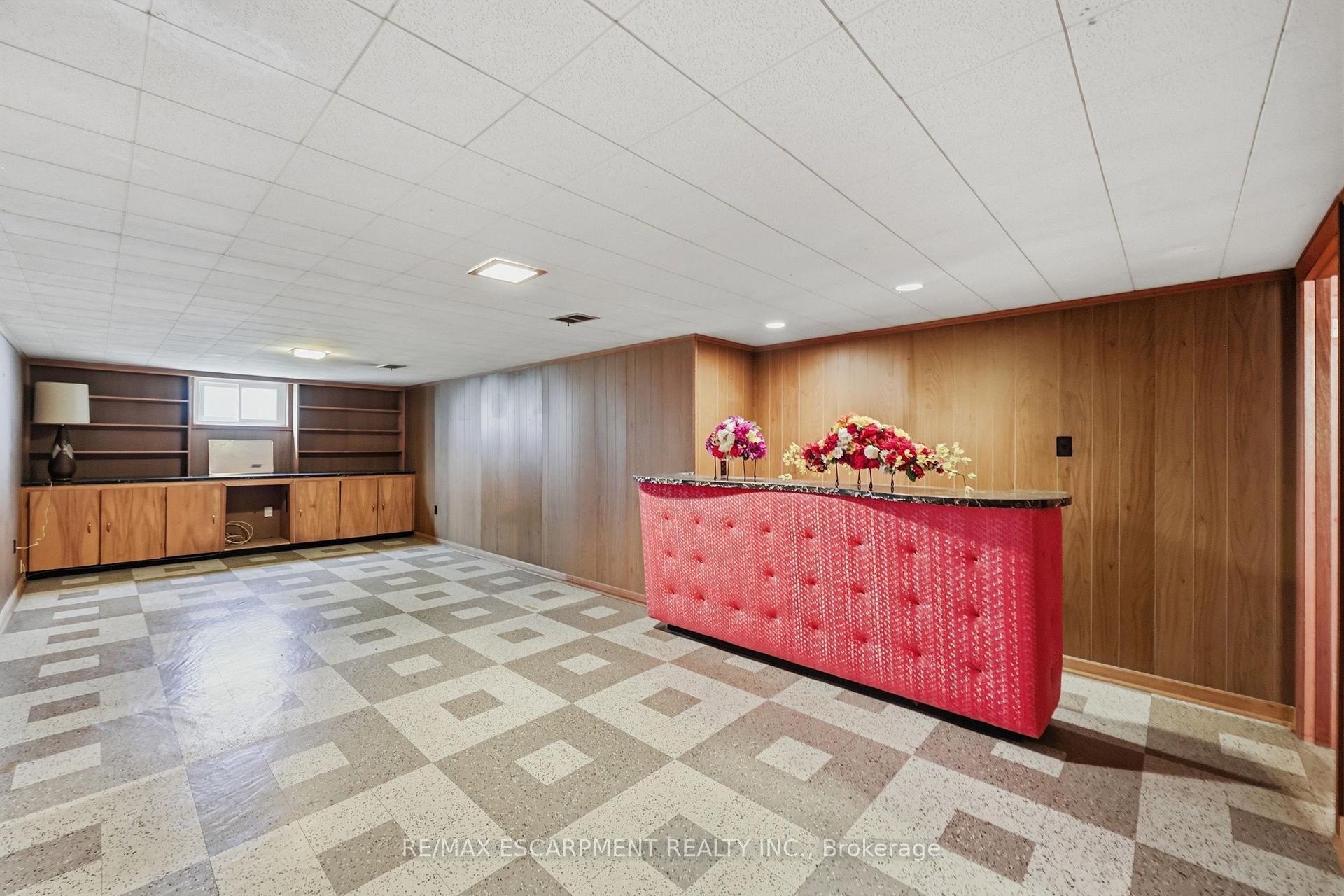 Photo 22 of 522 Enfield Road, Burlington, LaSalle — HOMEH