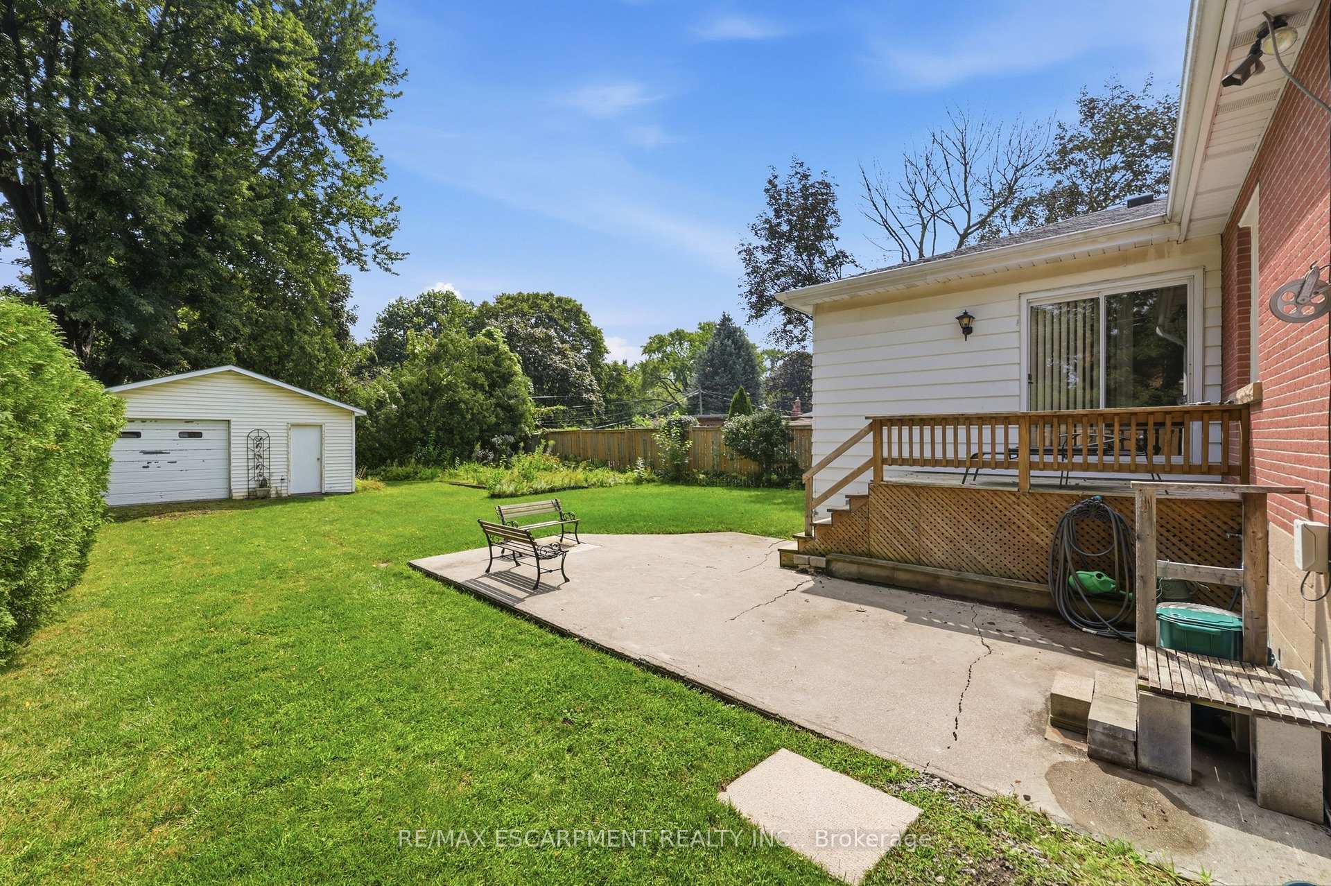Photo 24 of 522 Enfield Road, Burlington, LaSalle — HOMEH