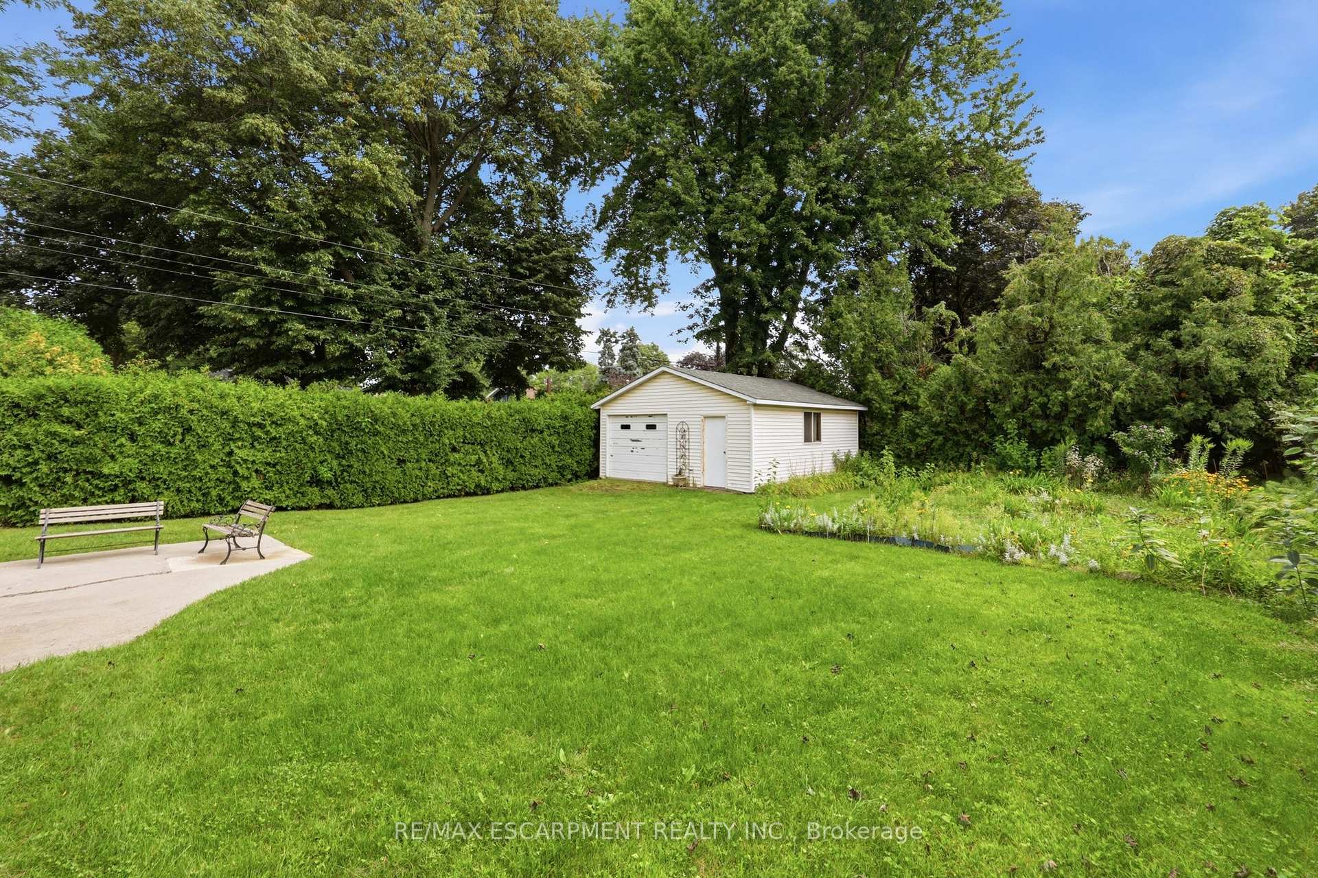 Photo 26 of 522 Enfield Road, Burlington, LaSalle — HOMEH