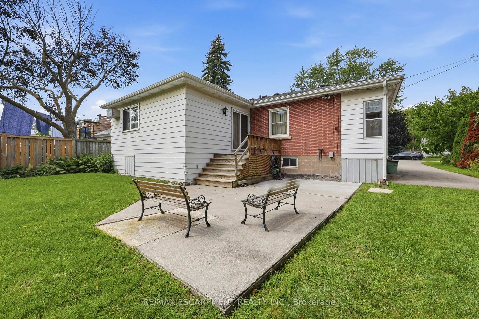 Photo 27 of 522 Enfield Road, Burlington, LaSalle — HOMEH