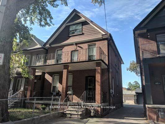 Photo 1 of Unit Main Floor, 282 Gladstone Avenue, Toronto, Little Portugal — HOMEH