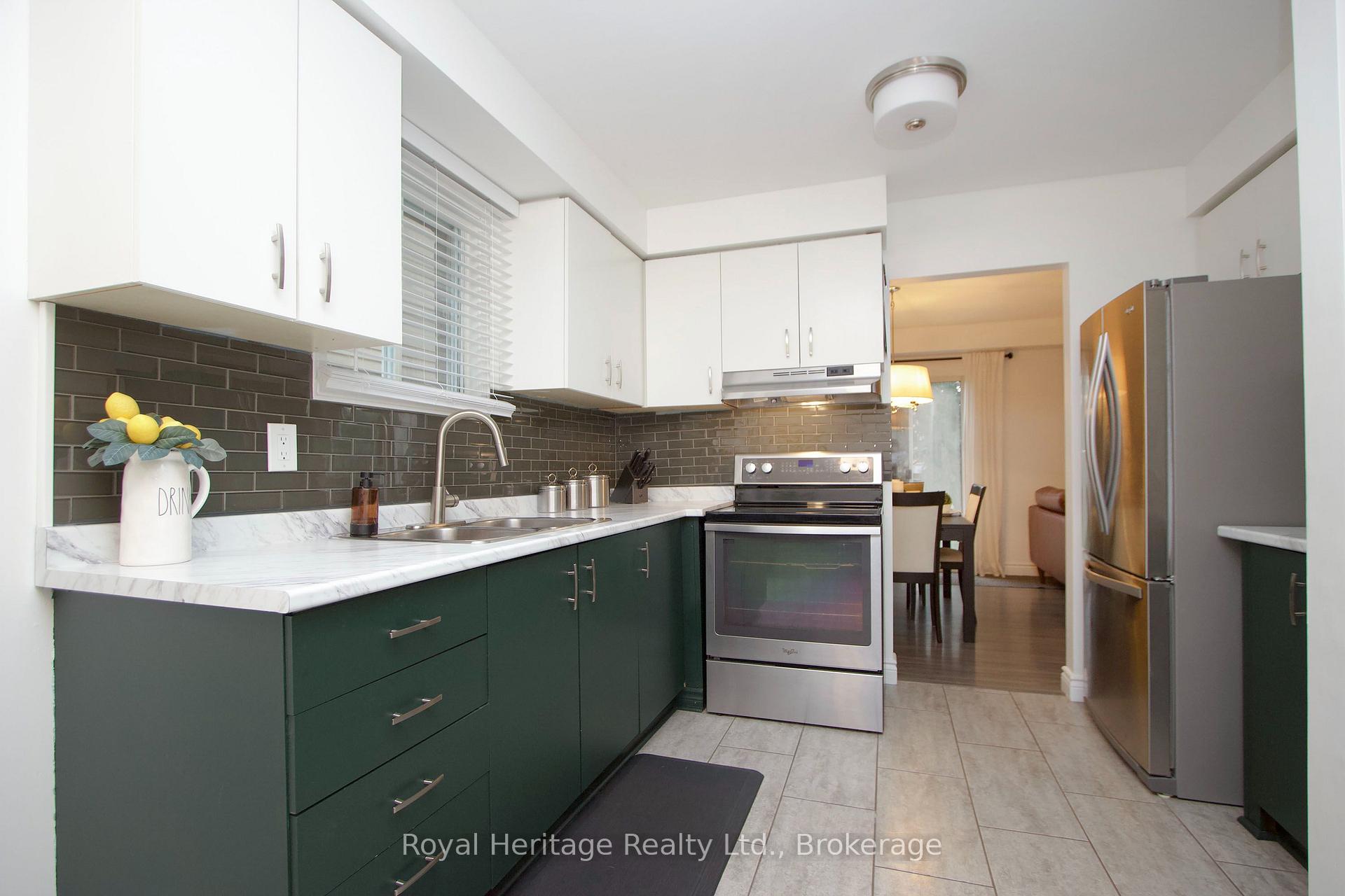 Photo 4 of 11 Harman Drive, Ajax, Central — HOMEH