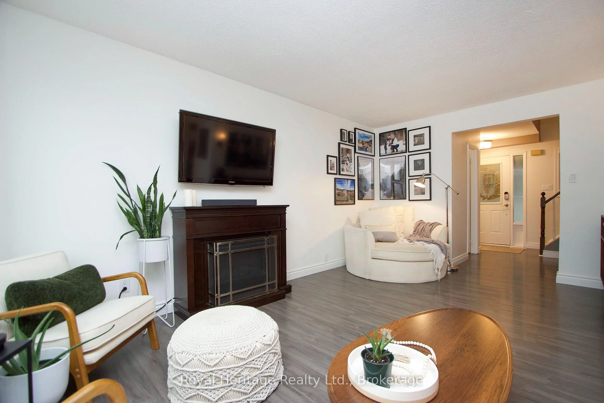 Photo 11 of 11 Harman Drive, Ajax, Central — HOMEH