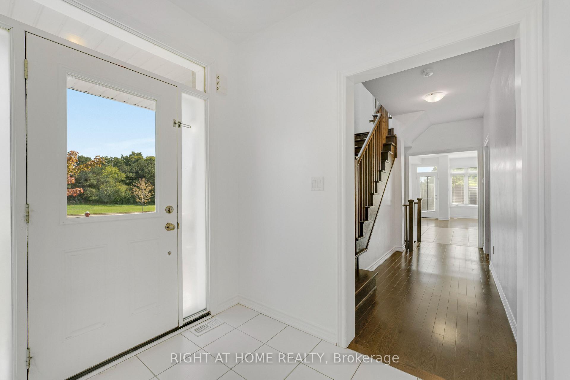 Photo 5 of 6 Savino Drive, Brampton, Heart Lake West — HOMEH