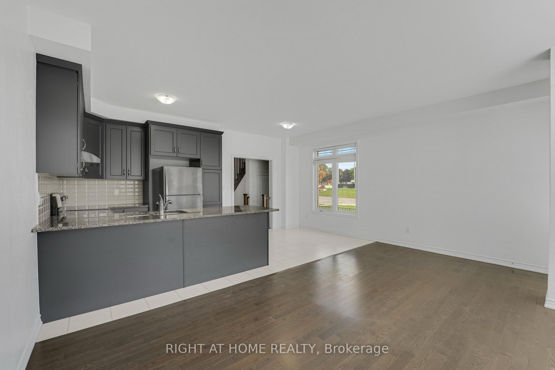 Photo 8 of 6 Savino Drive, Brampton, Heart Lake West — HOMEH