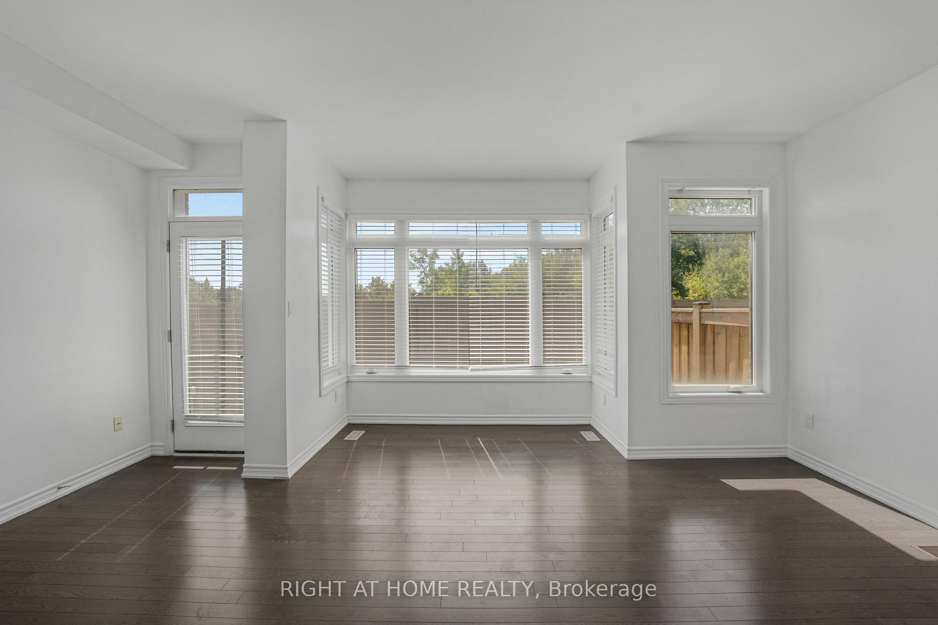 Photo 10 of 6 Savino Drive, Brampton, Heart Lake West — HOMEH