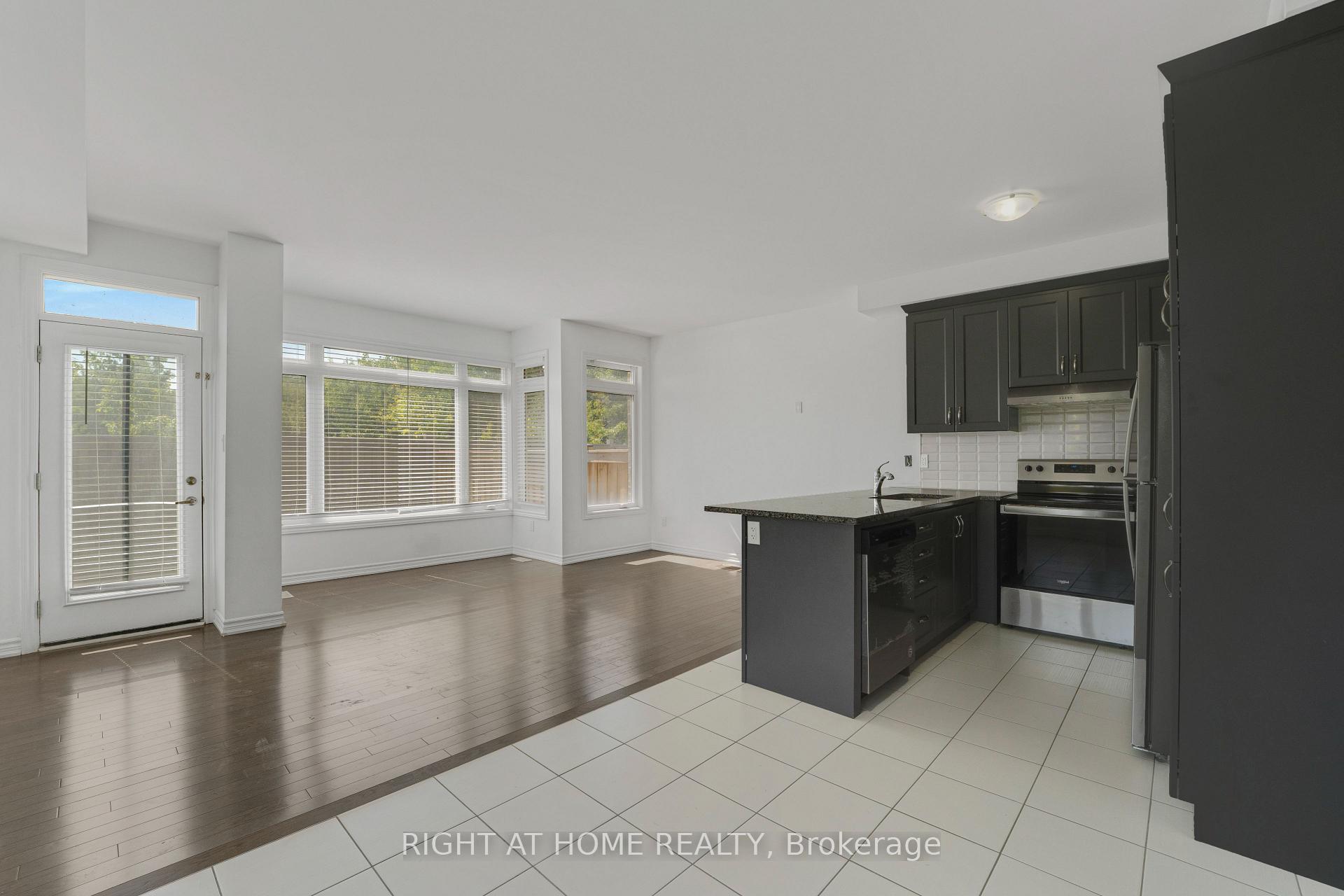 Photo 13 of 6 Savino Drive, Brampton, Heart Lake West — HOMEH