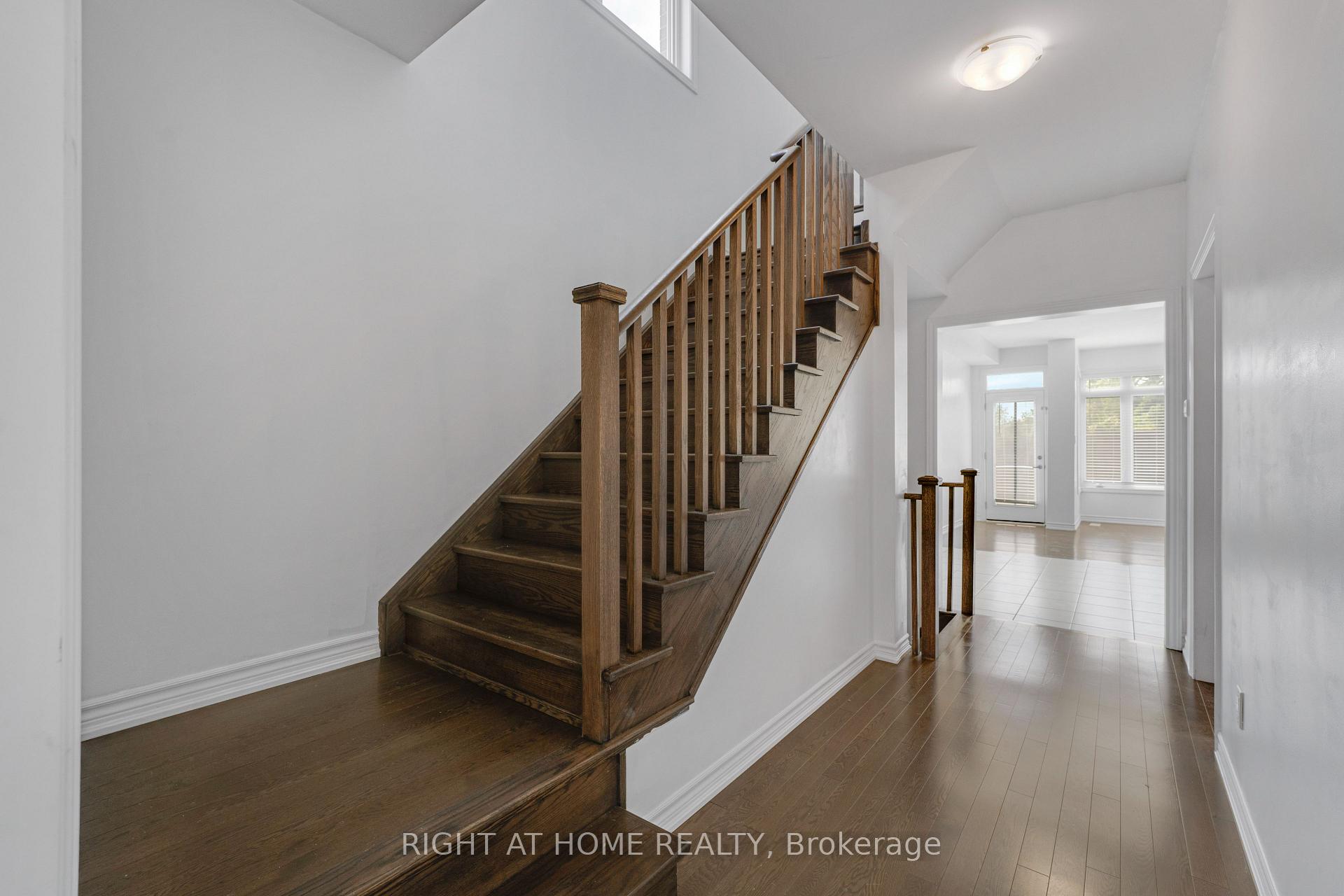 Photo 15 of 6 Savino Drive, Brampton, Heart Lake West — HOMEH
