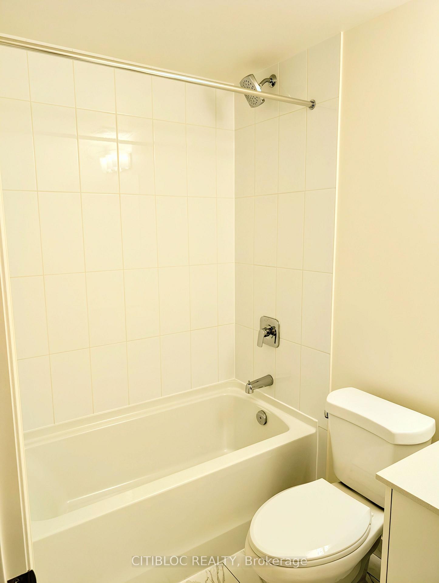 Photo 10 of Unit 229, 8960 Jane Street, Vaughan, Vellore Village — HOMEH