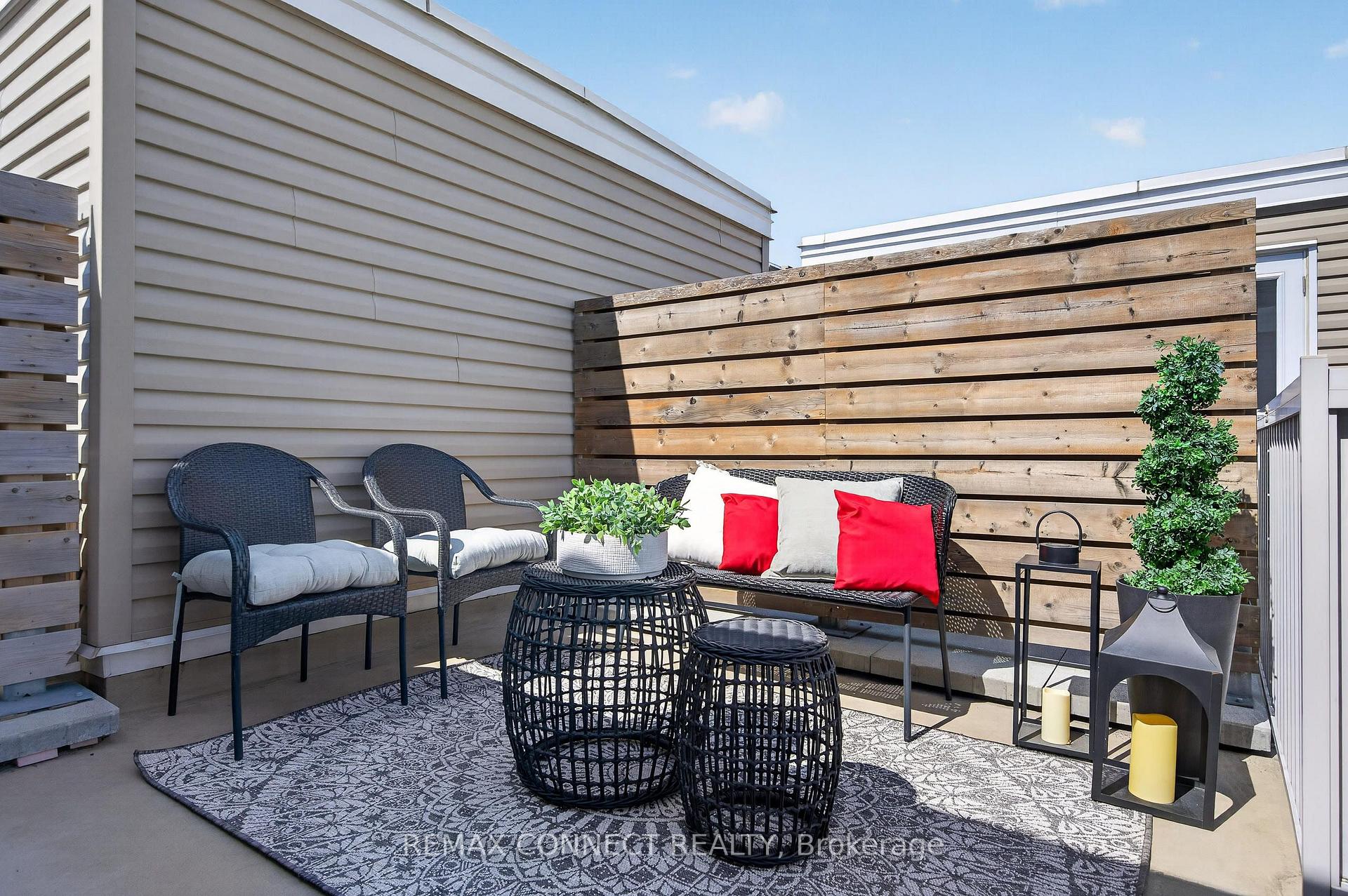 Photo 13 of 7B Crawford Street, Toronto, Niagara — HOMEH