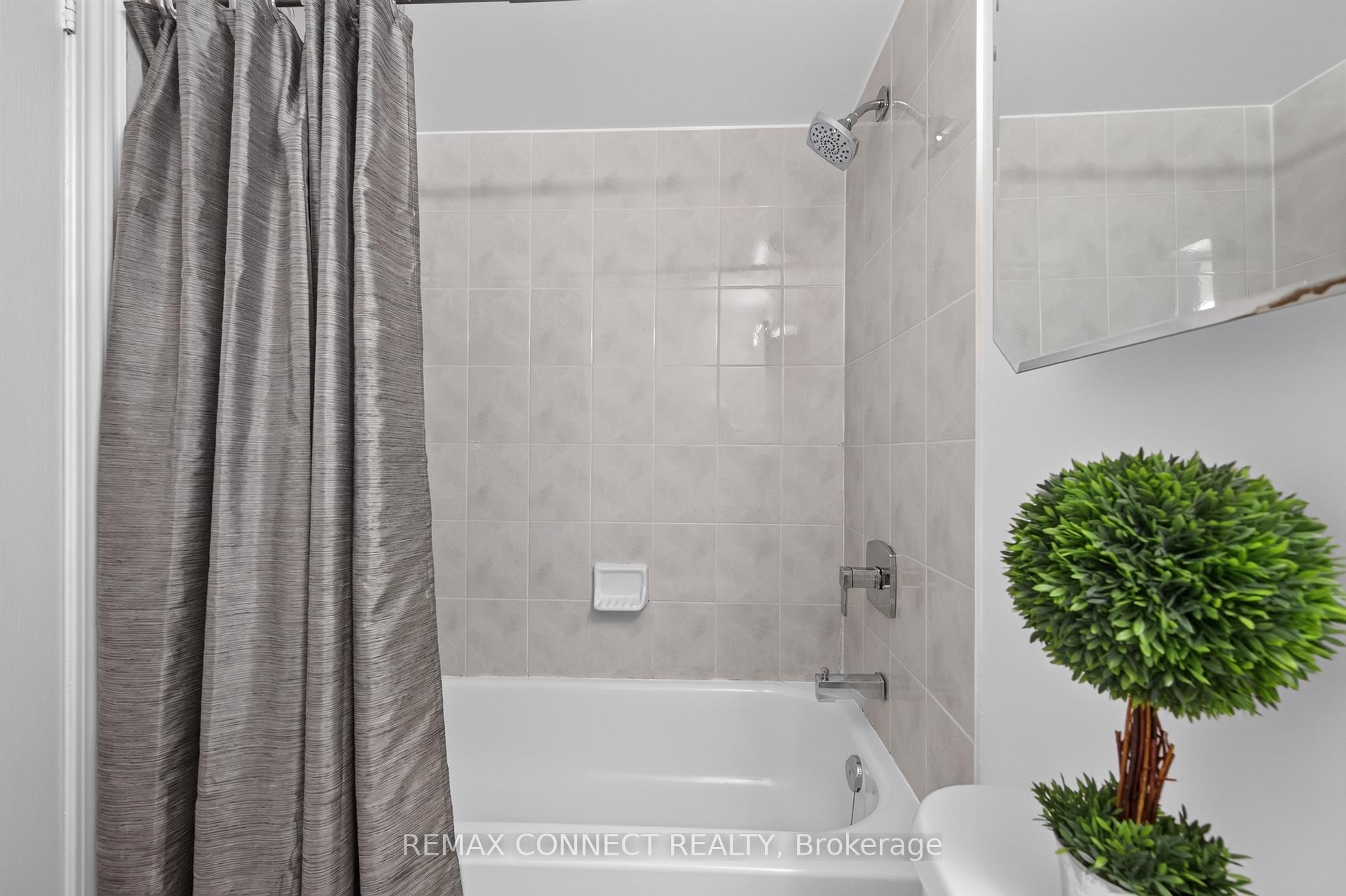 Photo 24 of 7B Crawford Street, Toronto, Niagara — HOMEH