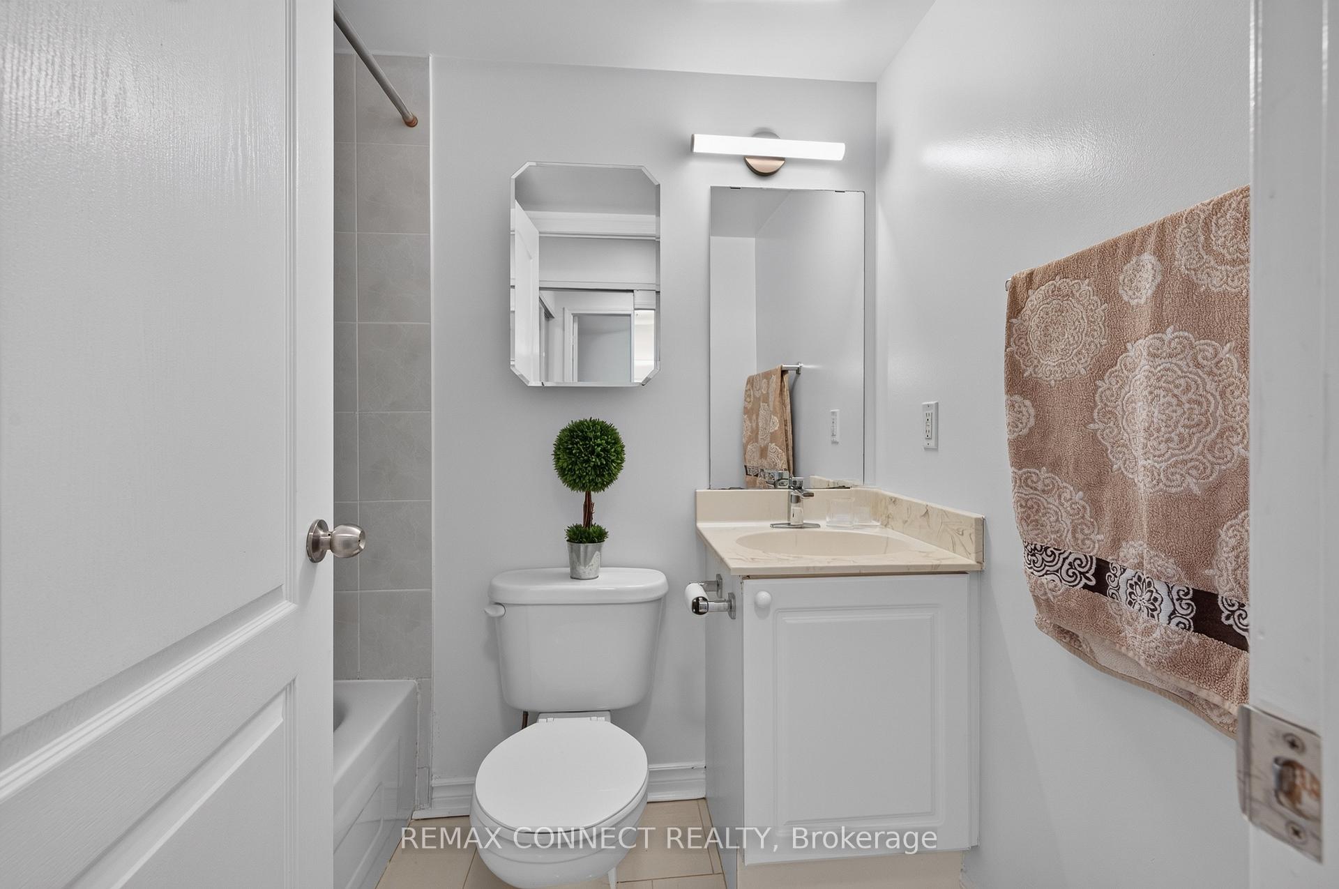 Photo 27 of 7B Crawford Street, Toronto, Niagara — HOMEH
