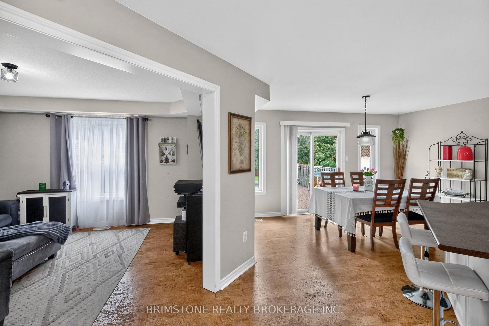 Photo 13 of 24 Stoneybrook Crescent, Barrie, Ardagh — HOMEH