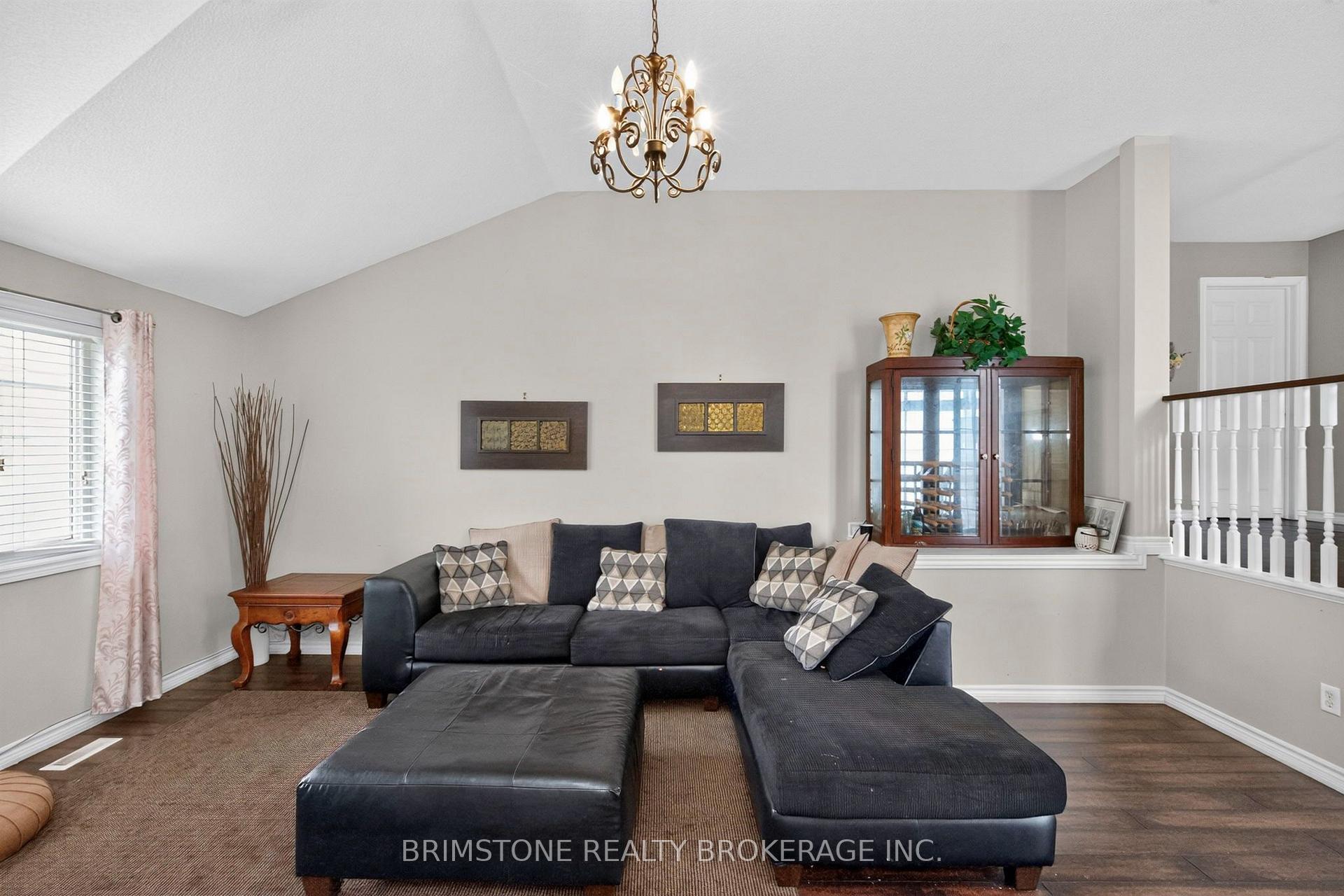 Photo 17 of 24 Stoneybrook Crescent, Barrie, Ardagh — HOMEH
