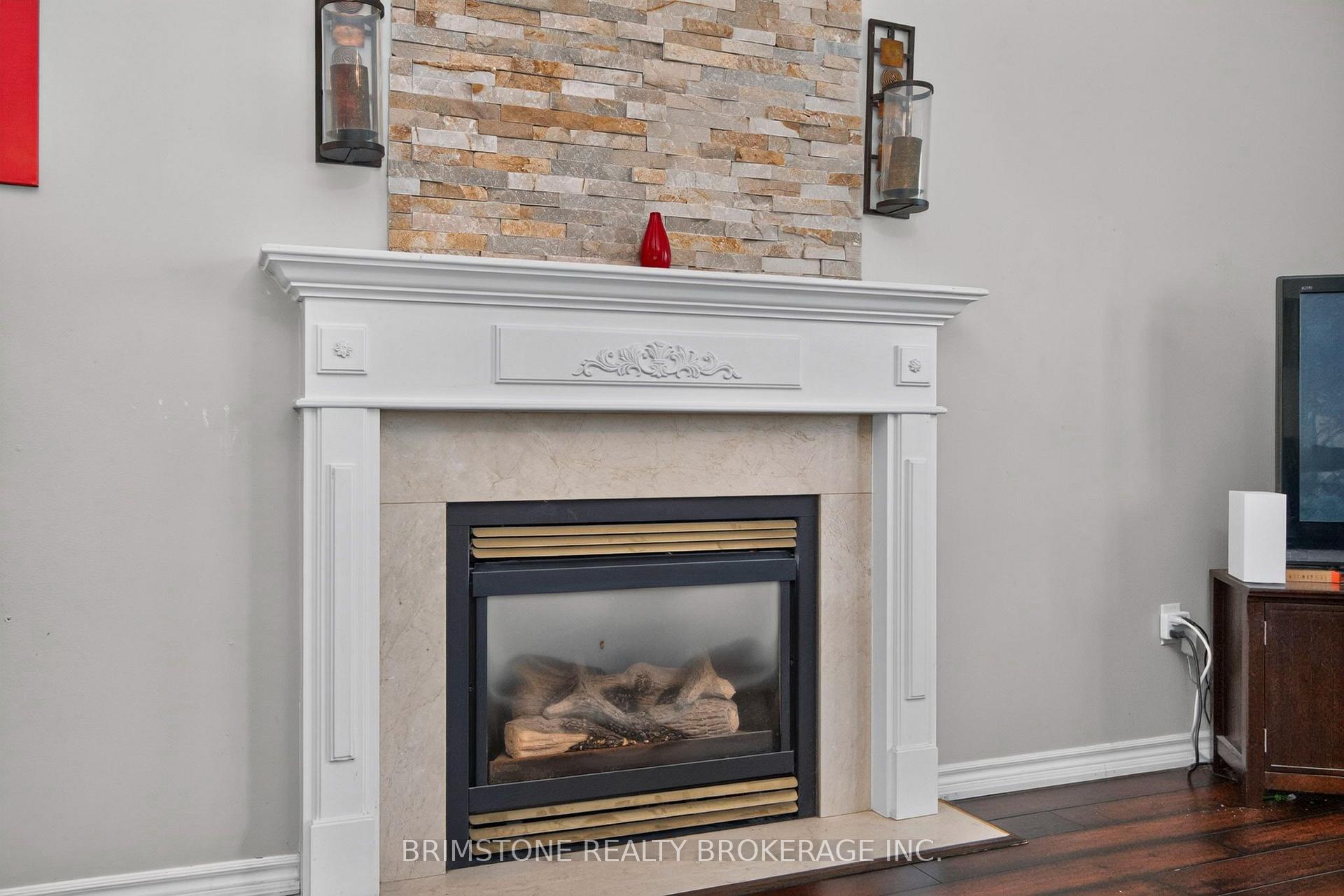 Photo 20 of 24 Stoneybrook Crescent, Barrie, Ardagh — HOMEH