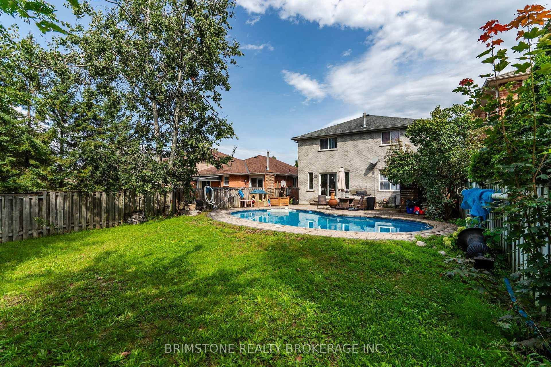 Photo 35 of 24 Stoneybrook Crescent, Barrie, Ardagh — HOMEH