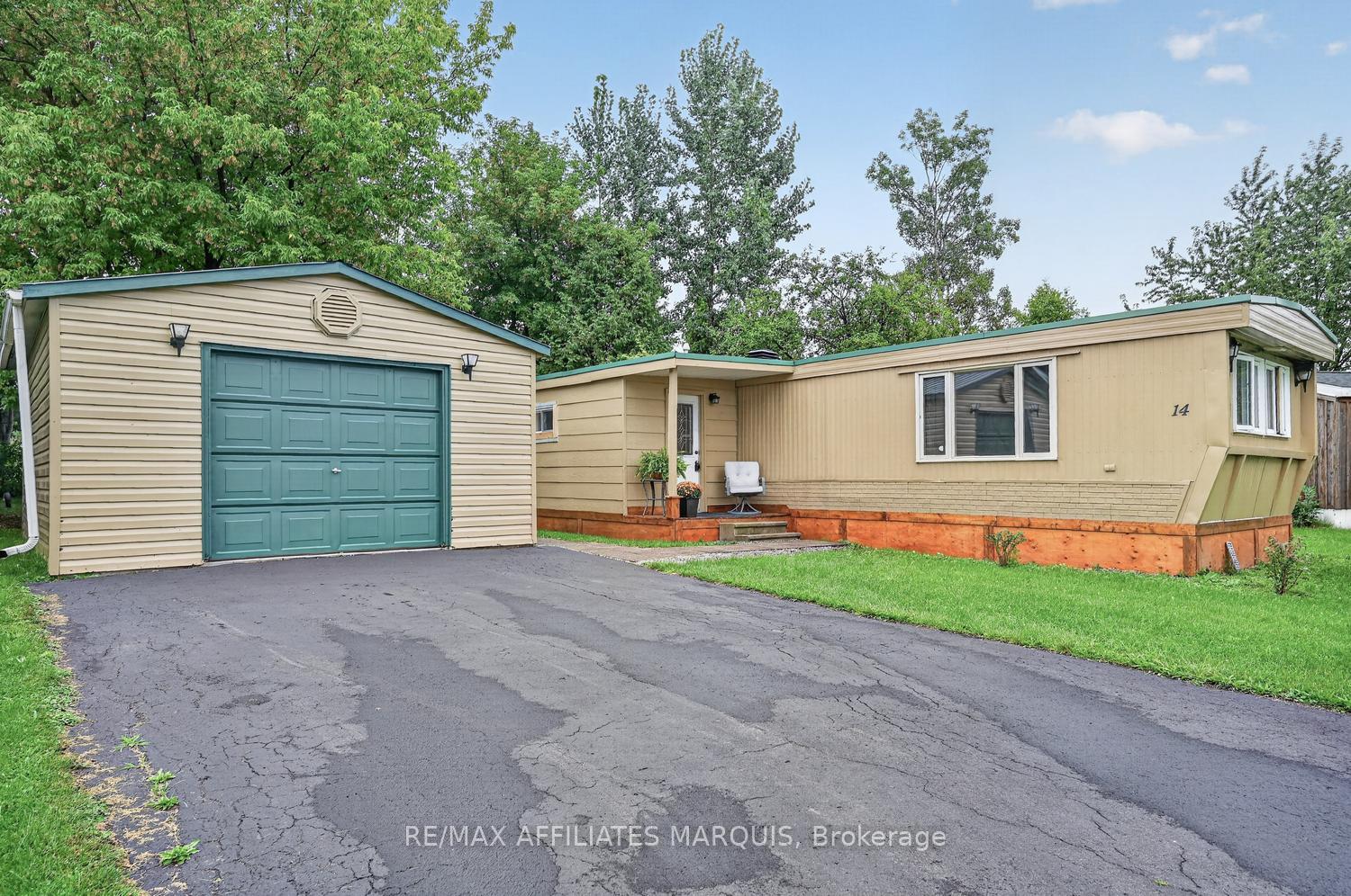 Photo 4 of 14 Saddle Avenue, Rideau Lakes, Rideau Lakes (South Elmsley) Twp — HOMEH