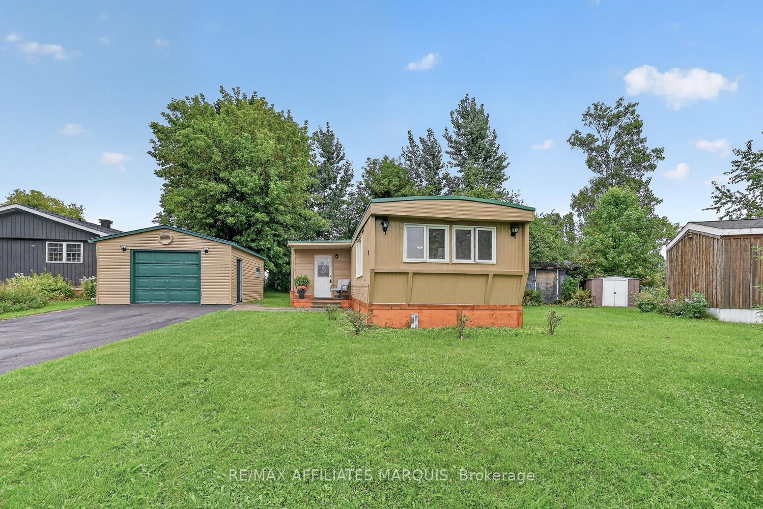 Photo 33 of 14 Saddle Avenue, Rideau Lakes, Rideau Lakes (South Elmsley) Twp — HOMEH