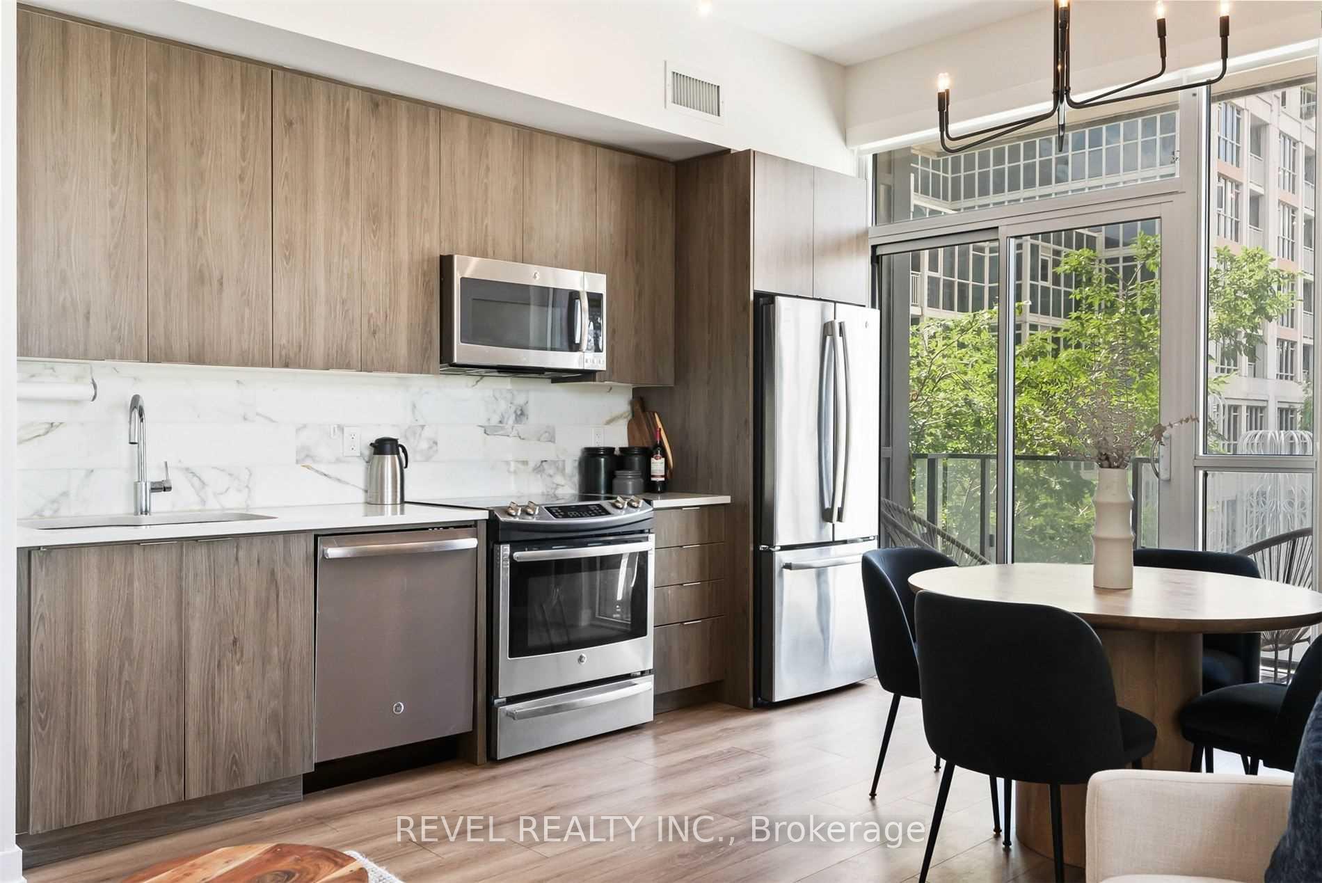 Photo 8 of Unit 215, 50 Bruyeres Mews, Toronto, Niagara — HOMEH
