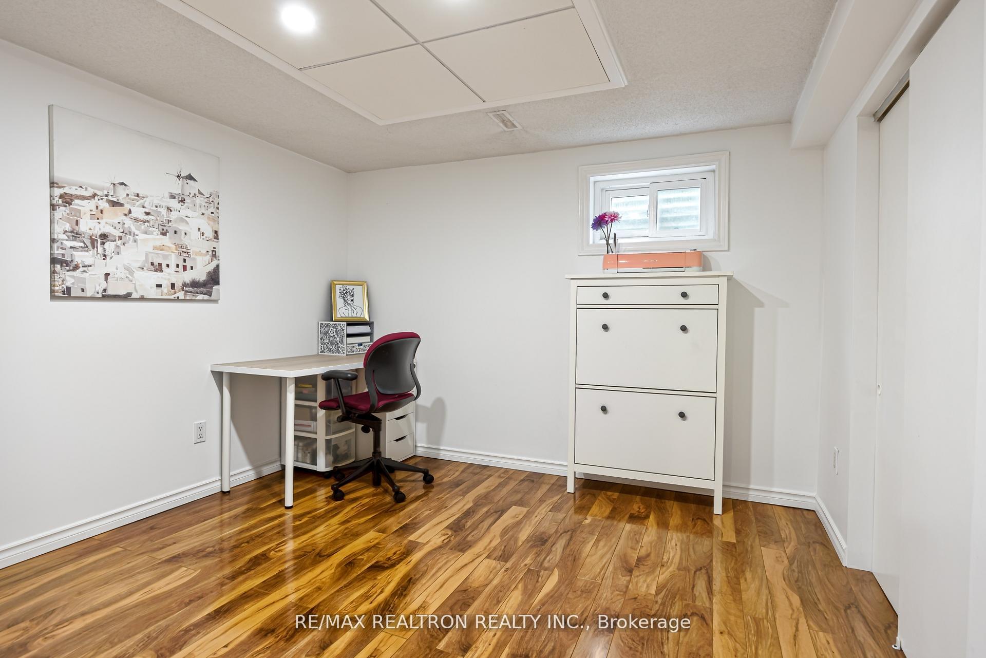 Photo 15 of 39 Deloraine Drive, Brampton, Southgate — HOMEH
