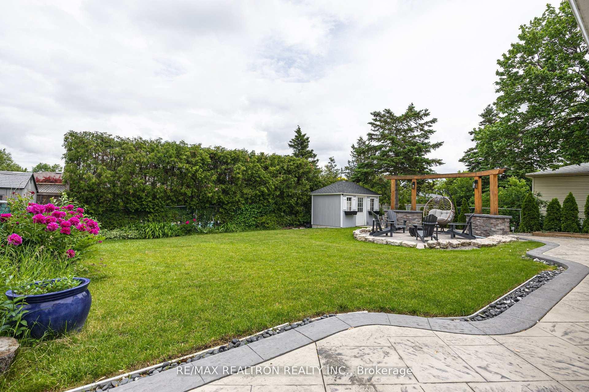 Photo 20 of 39 Deloraine Drive, Brampton, Southgate — HOMEH