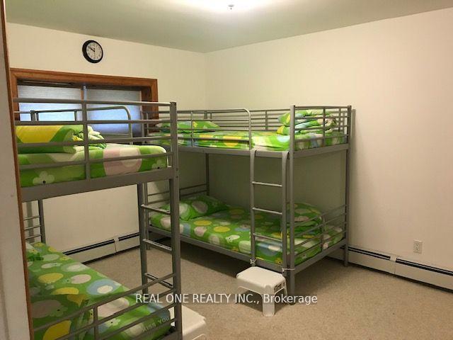 Photo 10 of 86 Morrison Avenue, Brock, Beaverton — HOMEH