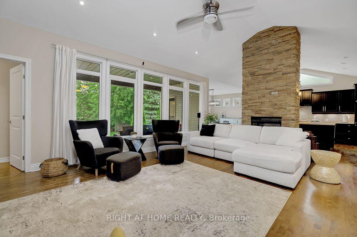 Photo 6 of 514 Landswood Way, Ottawa, Stittsville (South) — HOMEH