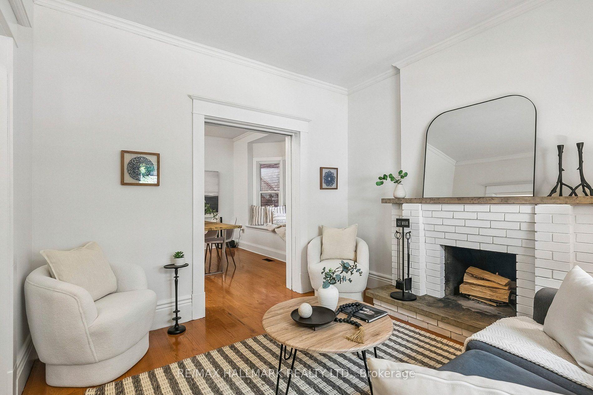 Photo 6 of 301 Waverley Road, Toronto, The Beaches — HOMEH