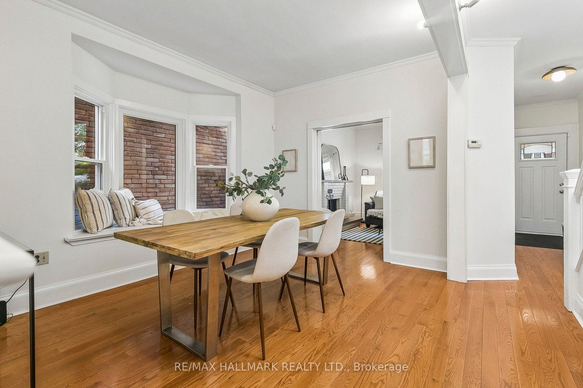 Photo 8 of 301 Waverley Road, Toronto, The Beaches — HOMEH
