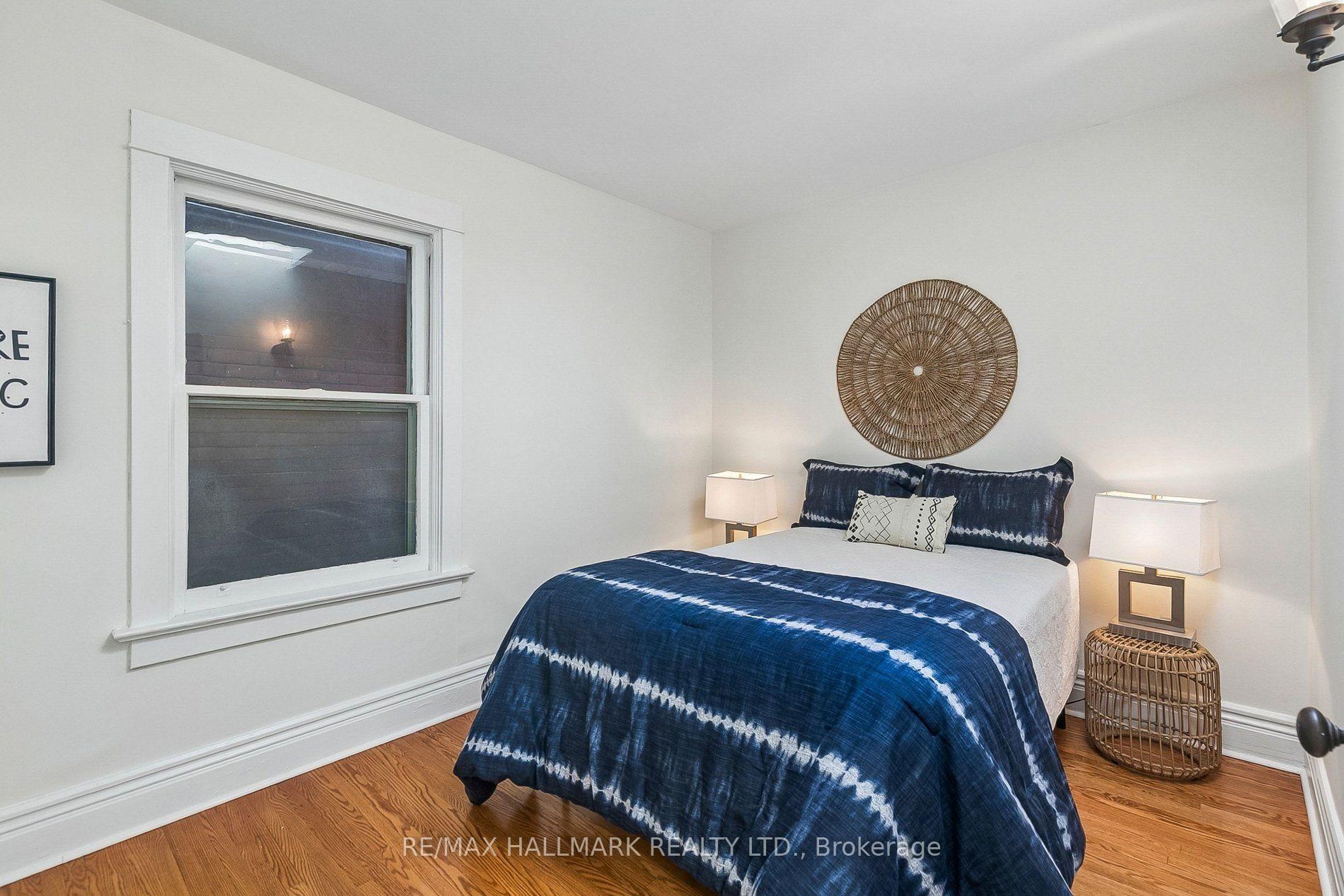 Photo 14 of 301 Waverley Road, Toronto, The Beaches — HOMEH