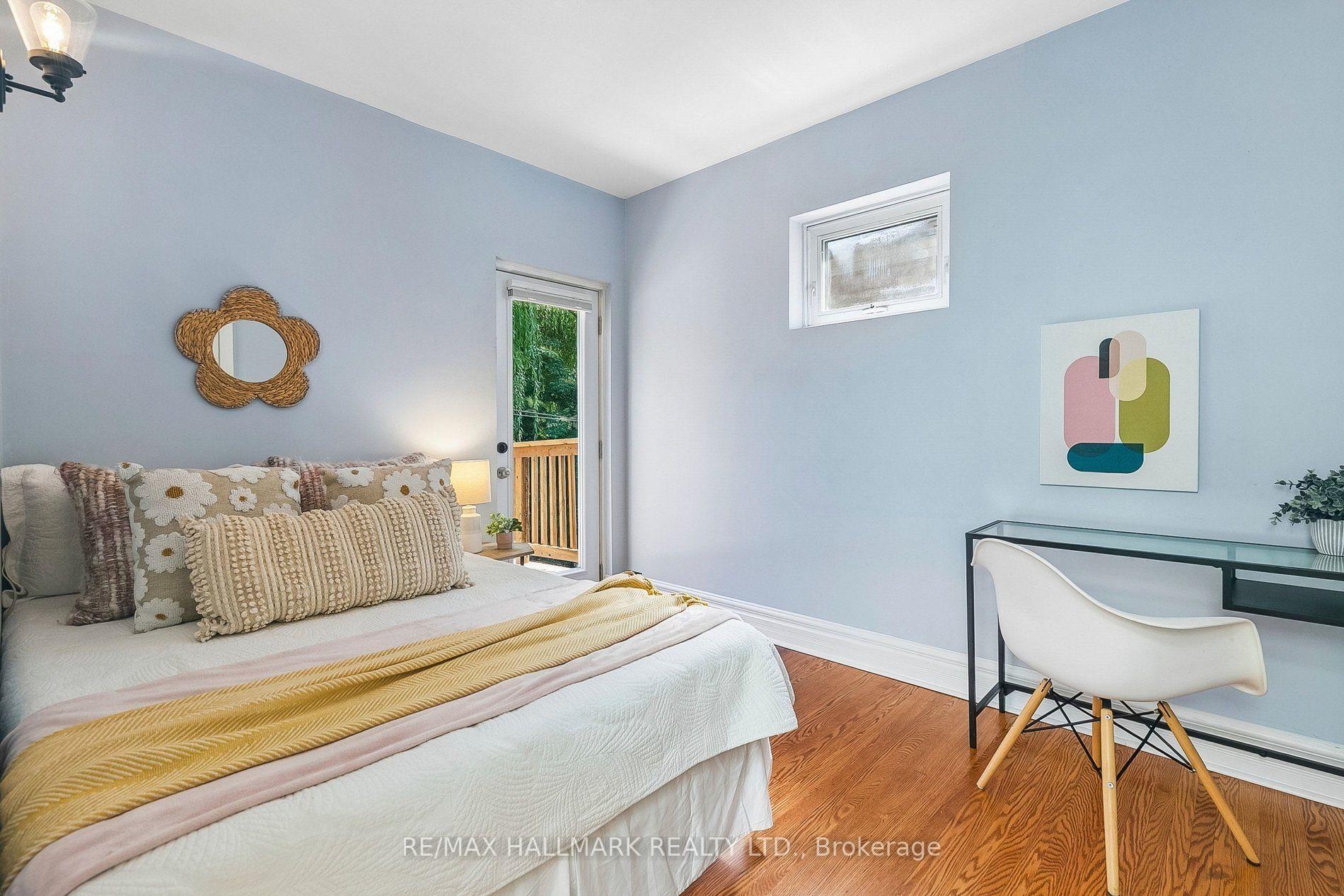 Photo 15 of 301 Waverley Road, Toronto, The Beaches — HOMEH