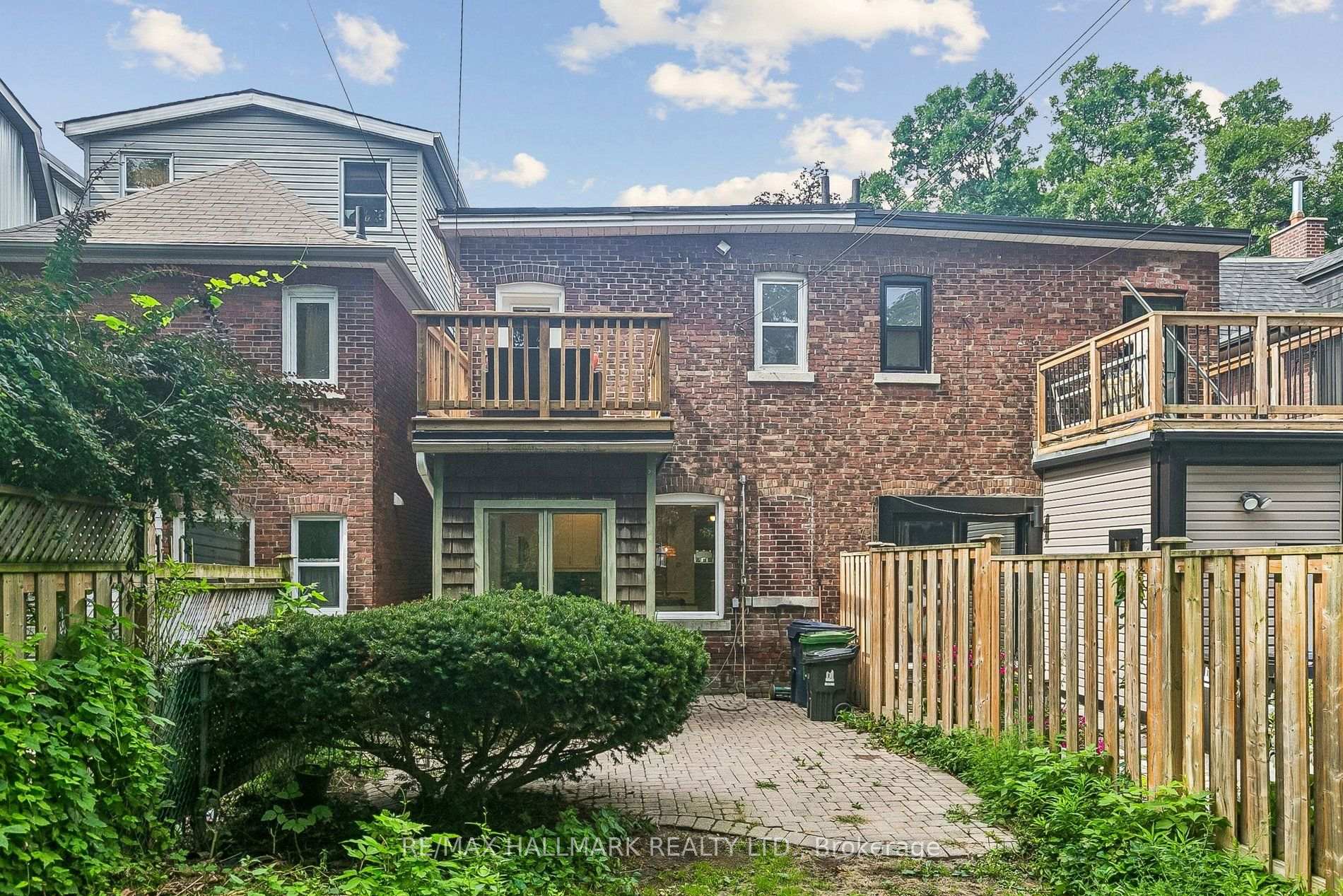Photo 19 of 301 Waverley Road, Toronto, The Beaches — HOMEH