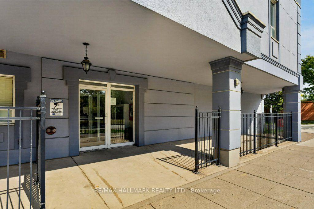 Photo 3 of Unit 203, 400 York Boulevard, Hamilton, Strathcona — HOMEH