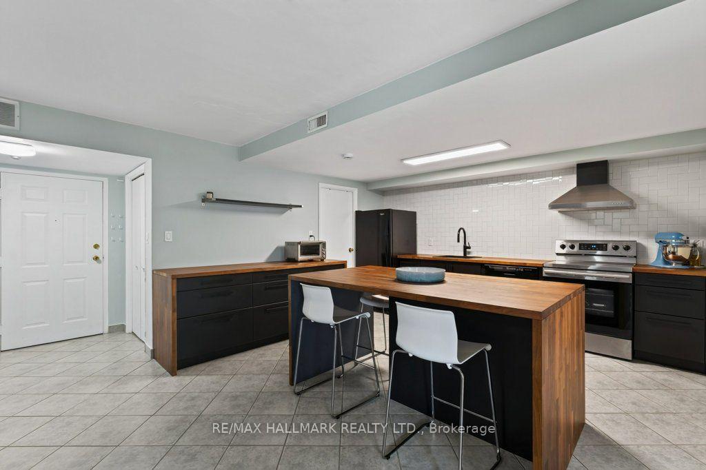 Photo 6 of Unit 203, 400 York Boulevard, Hamilton, Strathcona — HOMEH