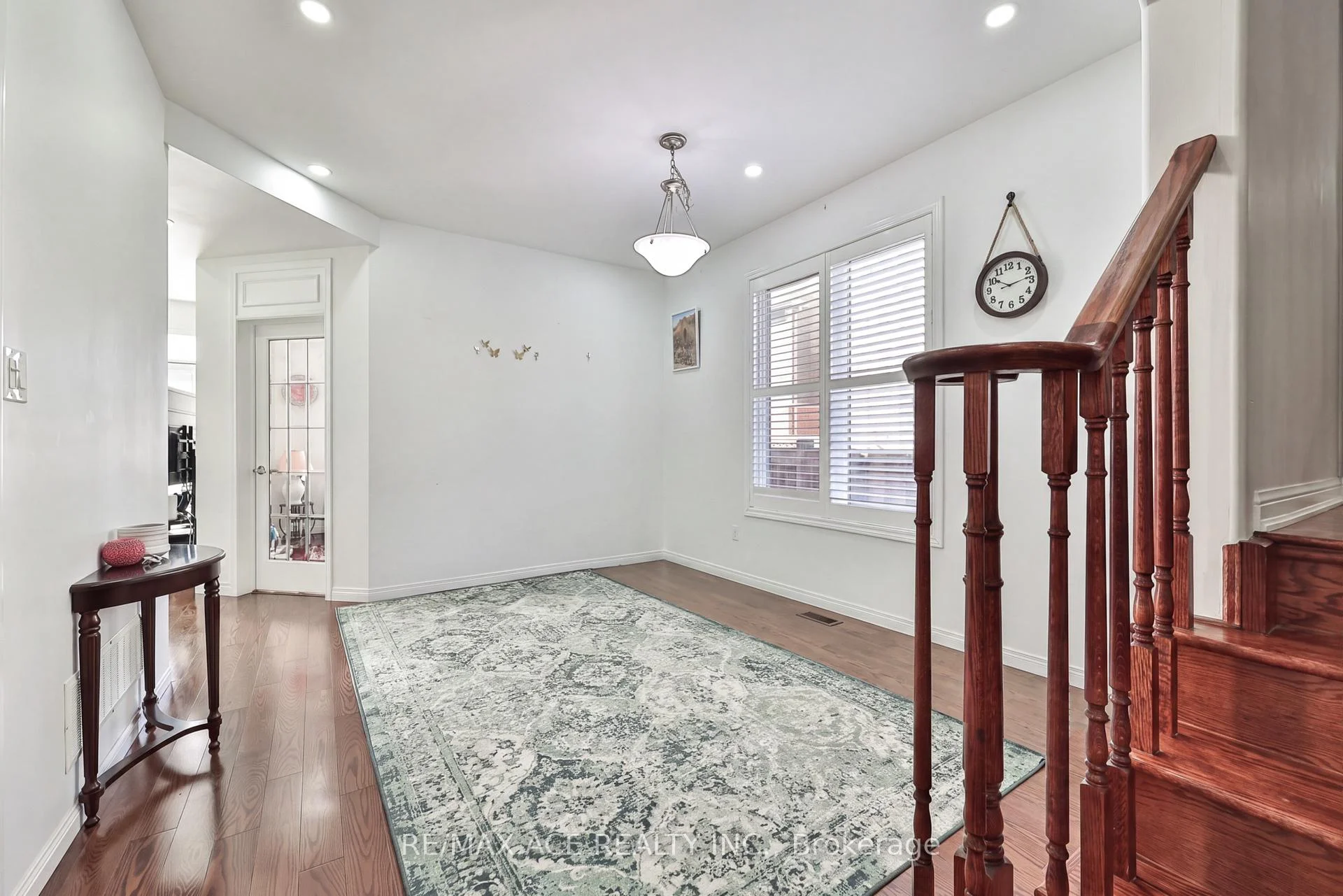 Photo 15 of 1819 Misthollow Drive, Pickering, Duffin Heights — HOMEH