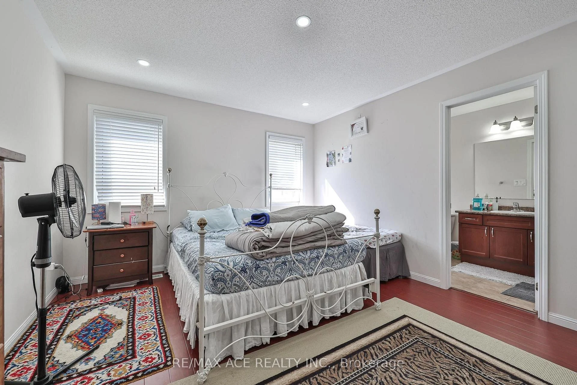 Photo 18 of 1819 Misthollow Drive, Pickering, Duffin Heights — HOMEH