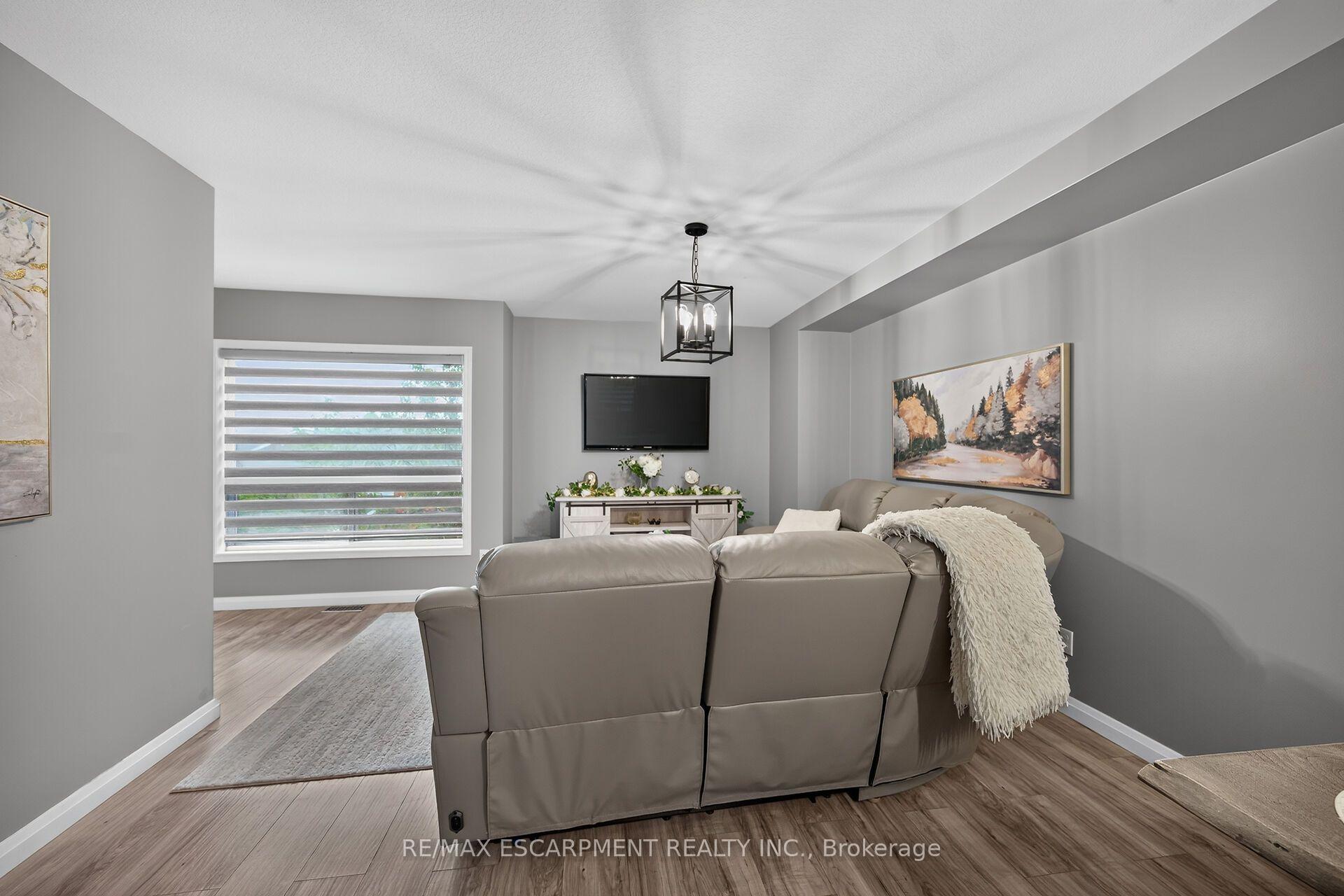Photo 13 of Unit 17, 1328 Upper Sherman Avenue, Hamilton, Rushdale — HOMEH