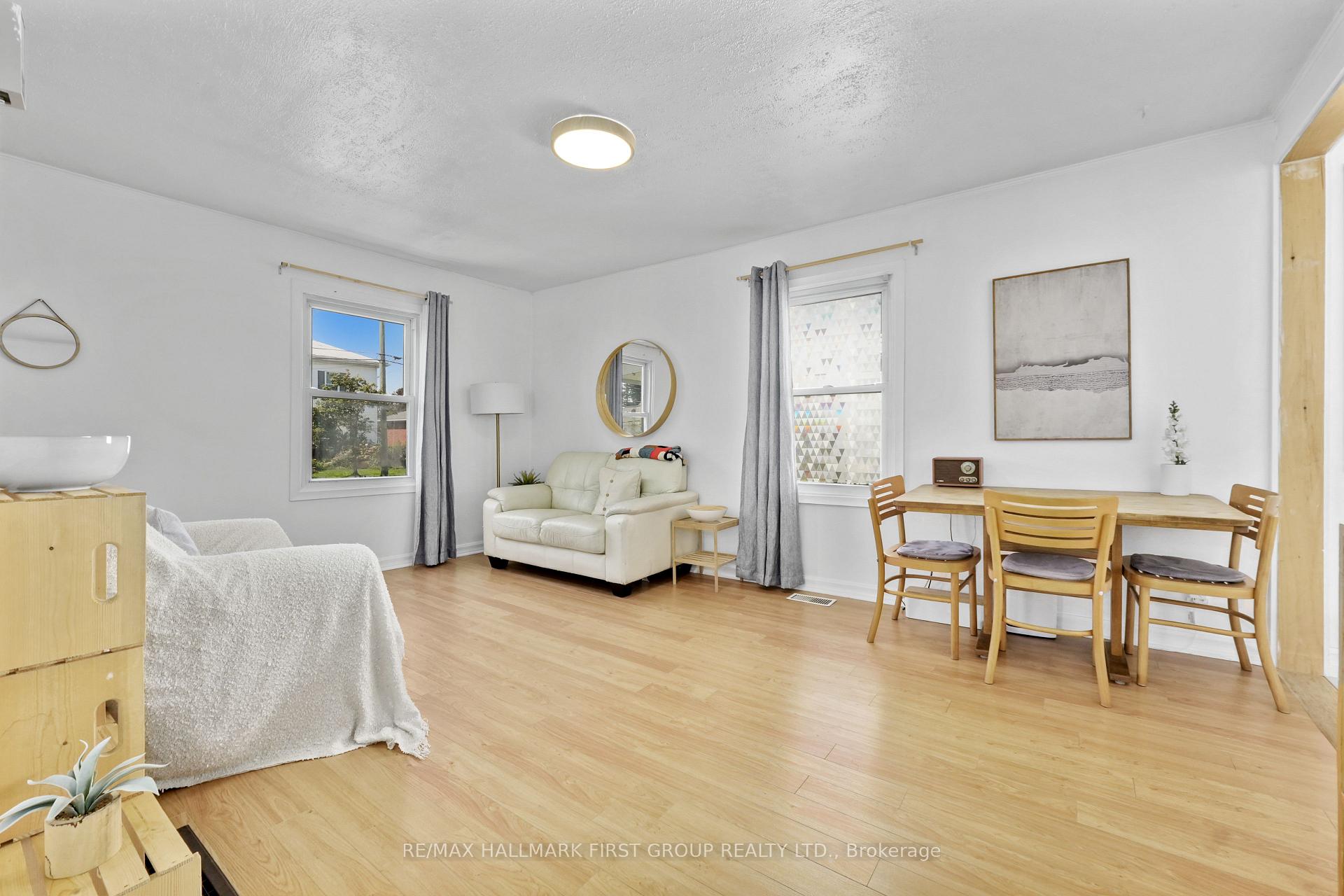 Photo 11 of 178 Stuart Street, Cobourg — HOMEH